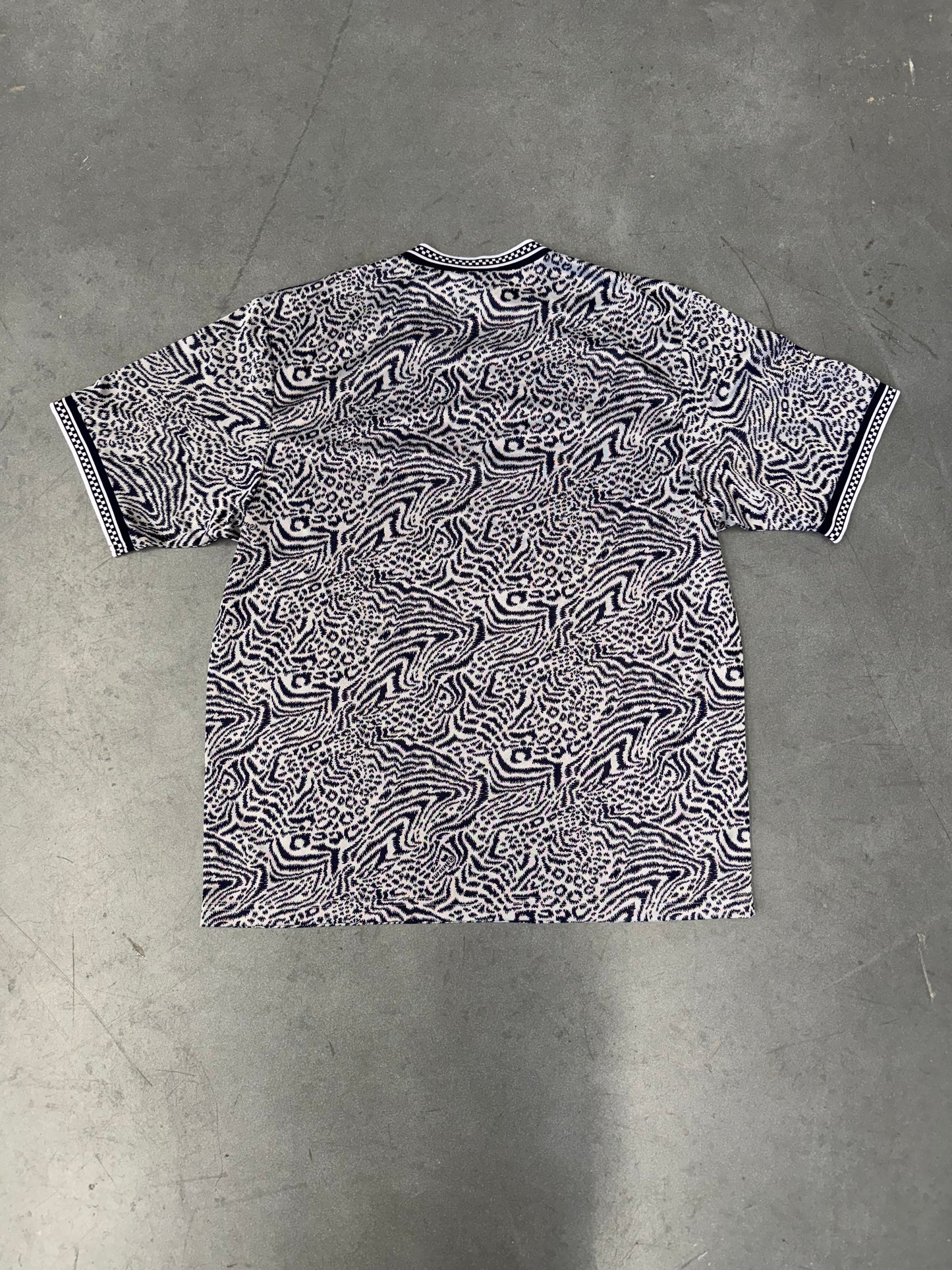 SS23 SUPREME UMBRO JACQUARD ANIMAL PRINT SOCCER JERSEY - NAVY