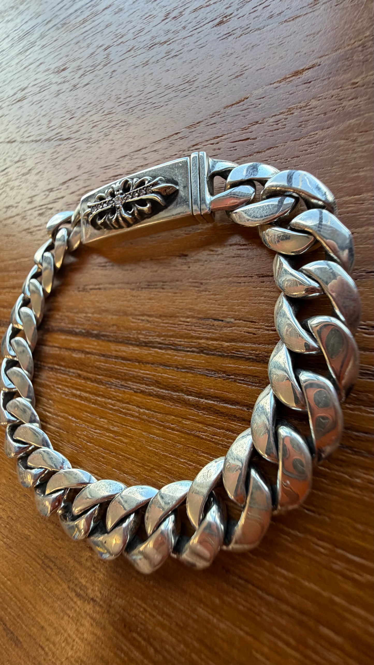 CHROME HEARTS PAVE DIAMOND BABY ID FLORAL CROSS SILVER BRACELET