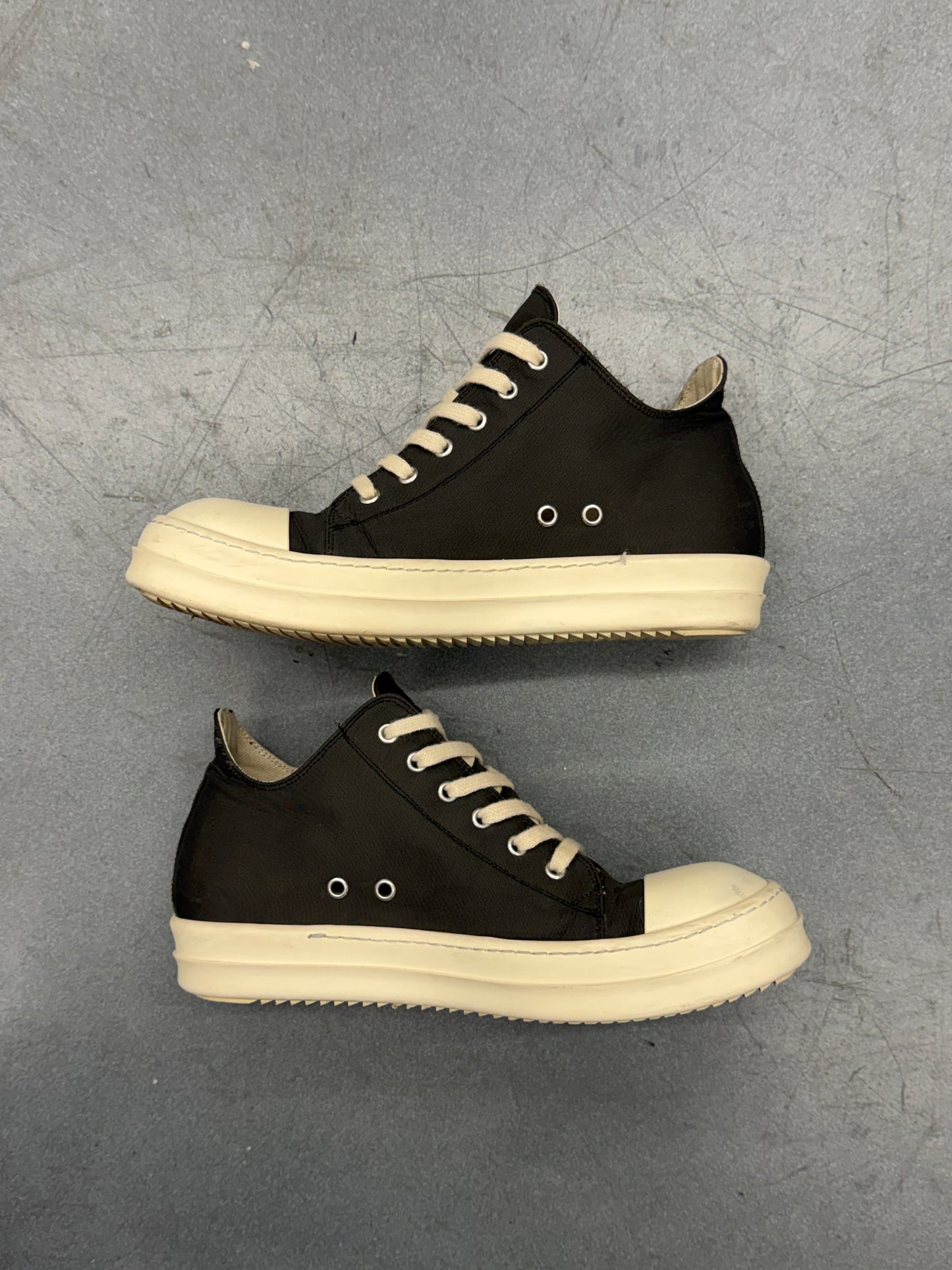 SIZE 40.5 RICK OWENS NYLON DRKSHDW LIDO LOW SNEAKS (NO BOX)