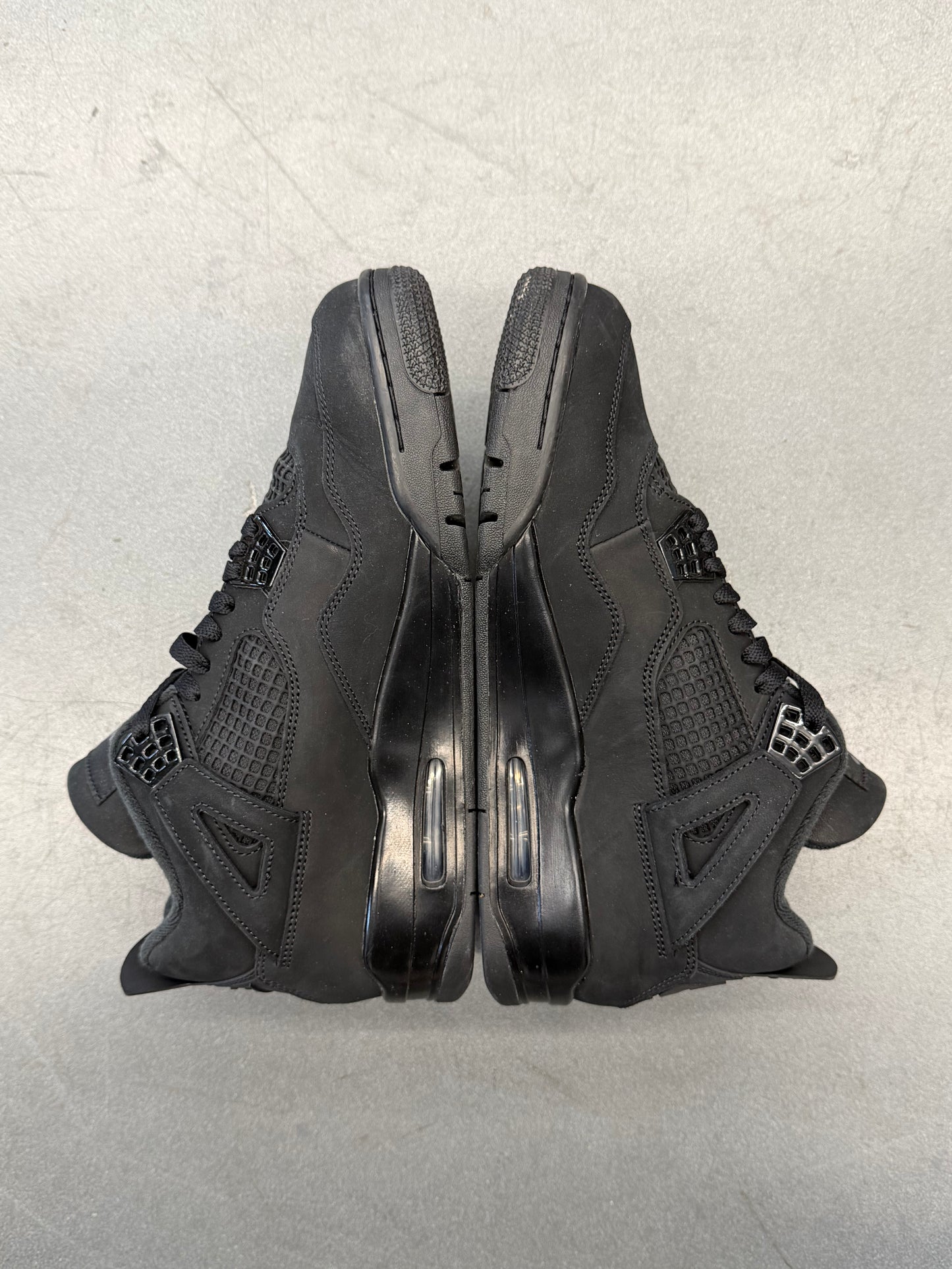 2025 AIR JORDAN 4 RETRO BLACK CAT (PRE-OWNED WITH BOX)