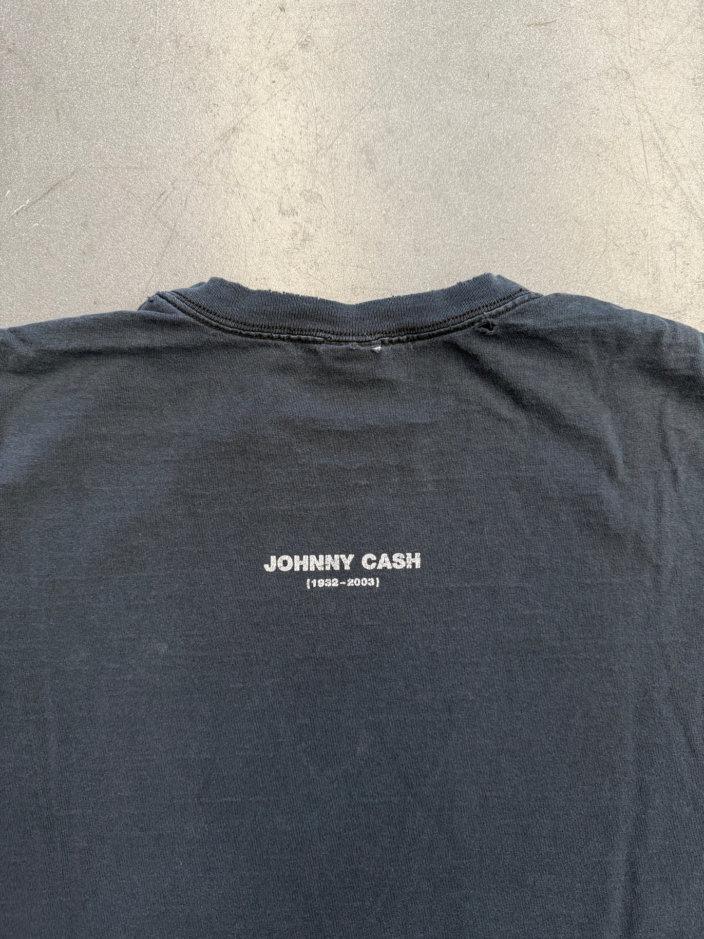2003 JOHNNY CASH COUNTRY MUSIC IS DEAD TEE (ANVIL TAG)