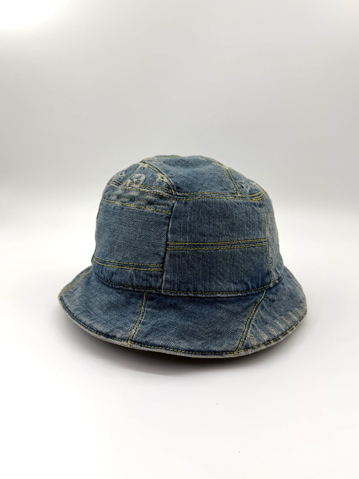 2020 LOUIS VUITTON NEO DAMIER GIANT WAVE REVERSIBLE DENIM BUCKET HAT