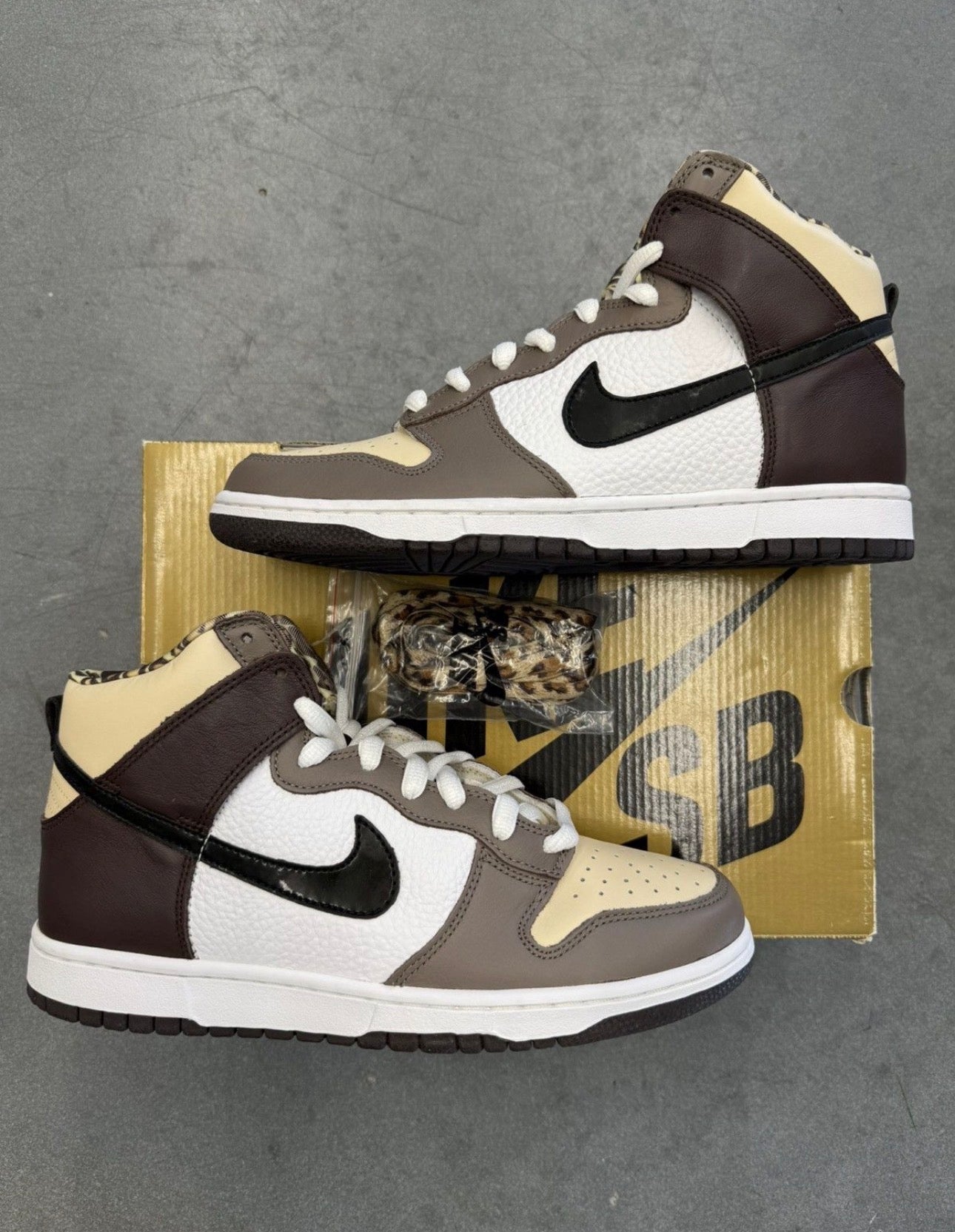 SIZE 9.5 2008 NIKE SB DUNK HIGH FERRIS BUELLER WITH BOX