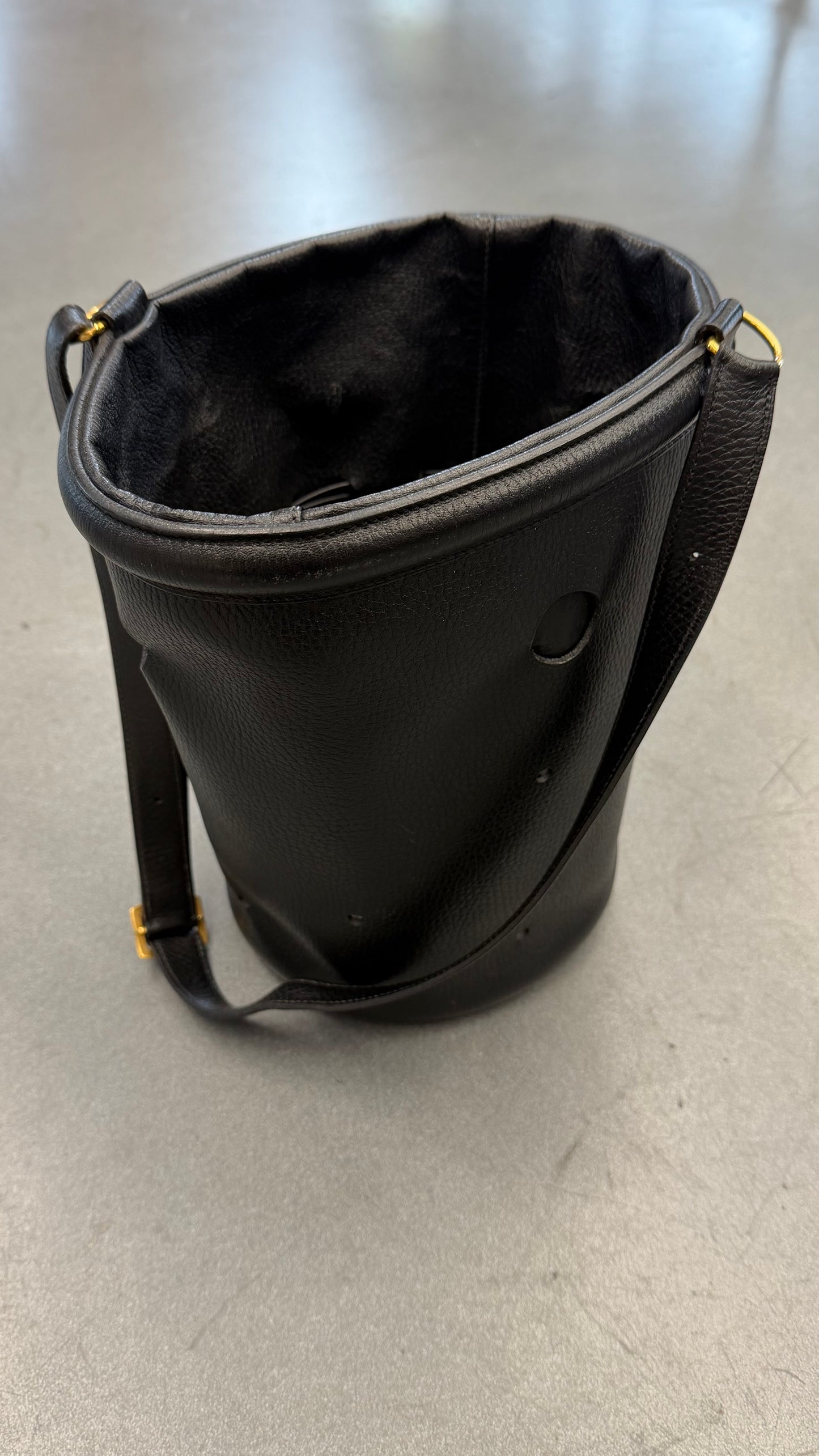 VINTAGE HERMES CALF LEATHER BUCKET BAG