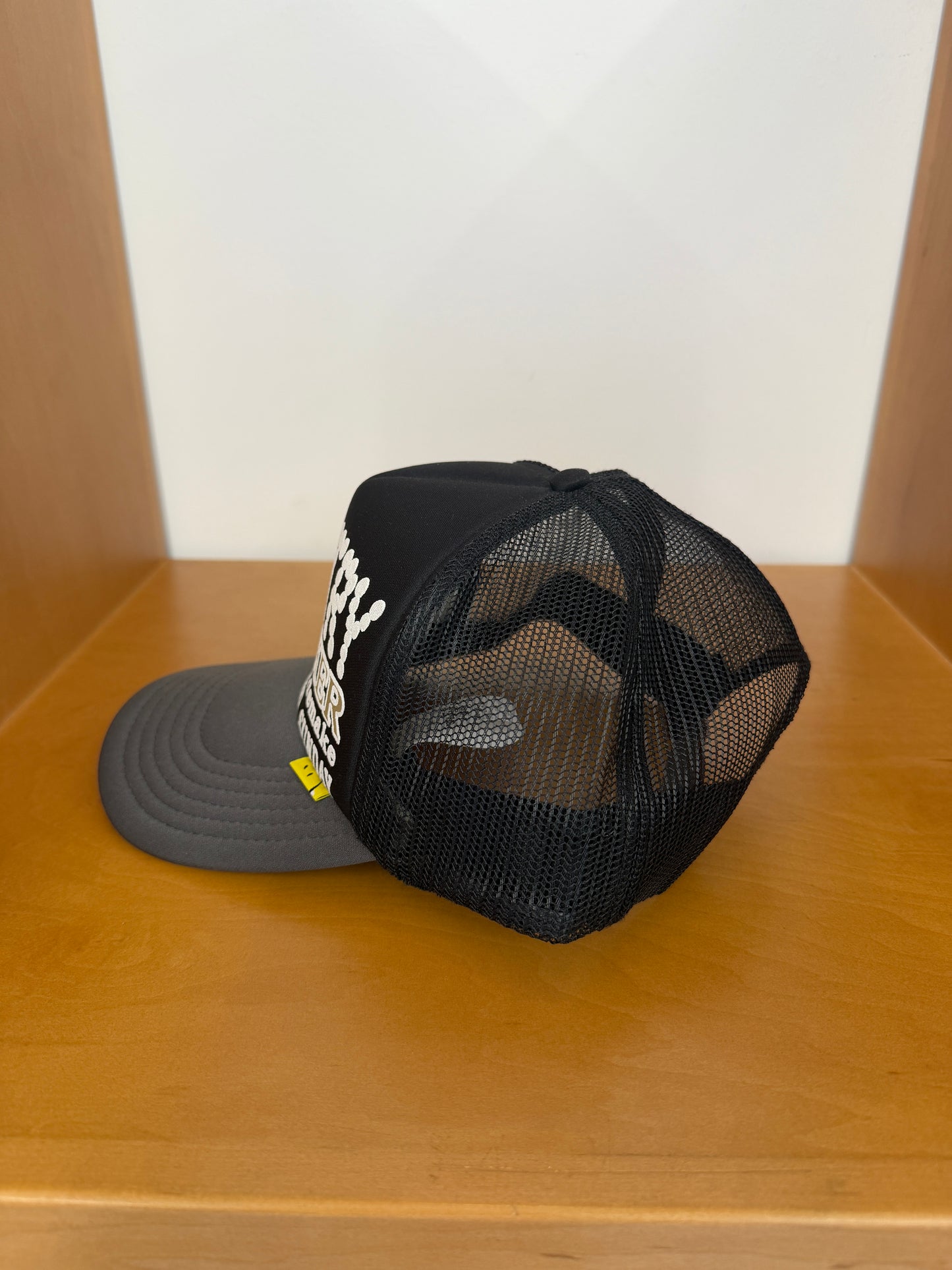KAPITAL KOUNTRY PEARL CLUTCHER TRUCKER HAT