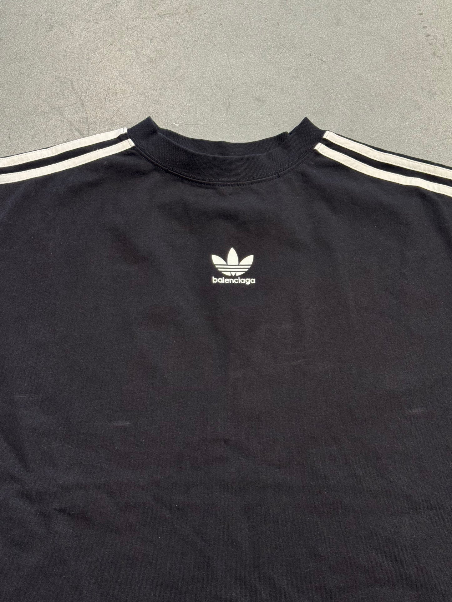 BALENCIAGA ADIDAS CENTER LOGO LS TEE
