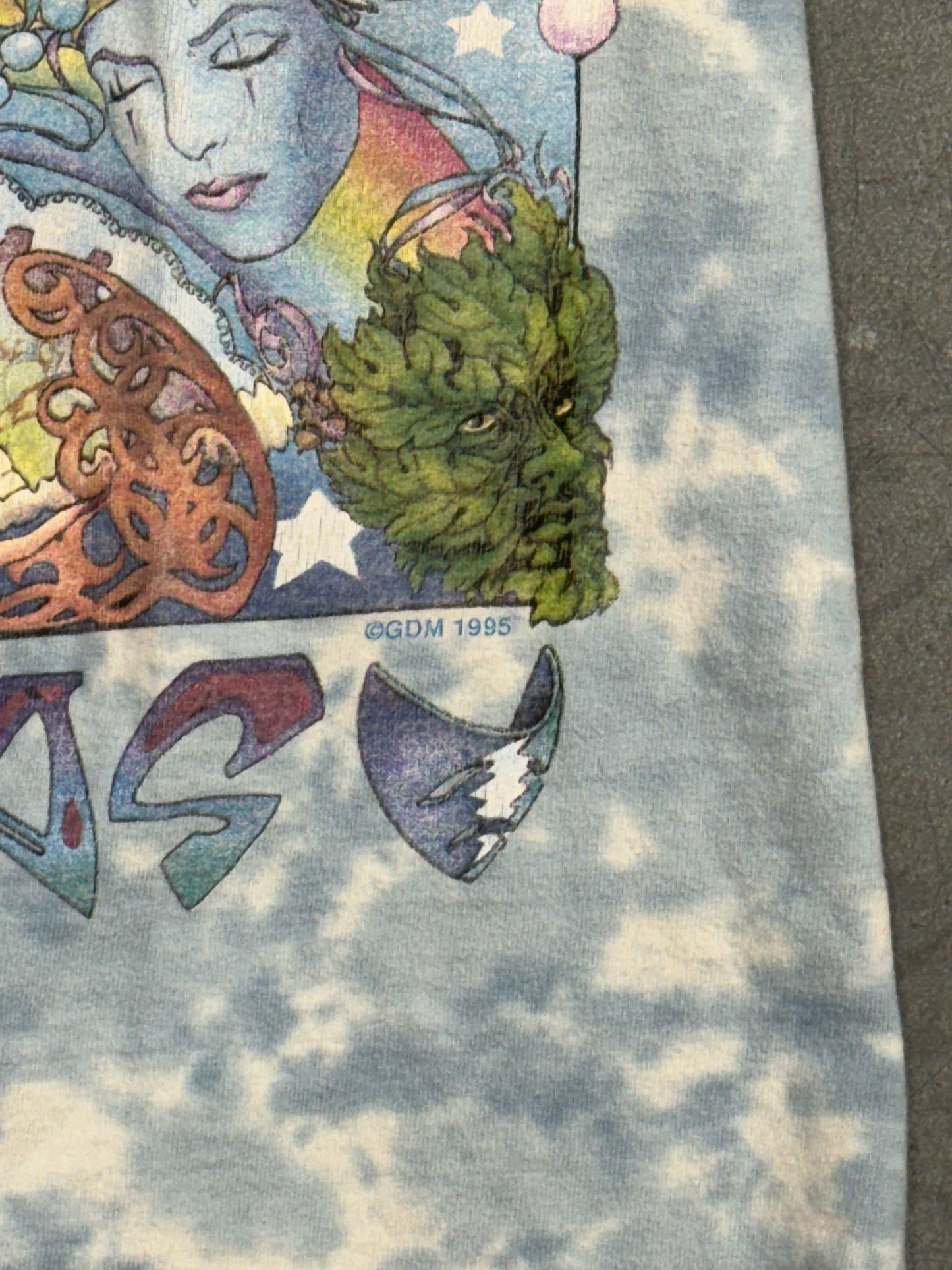 1995 GRATEFUL DEAD MARDI GRAS OAKLAND TEE (FOTL TAG)