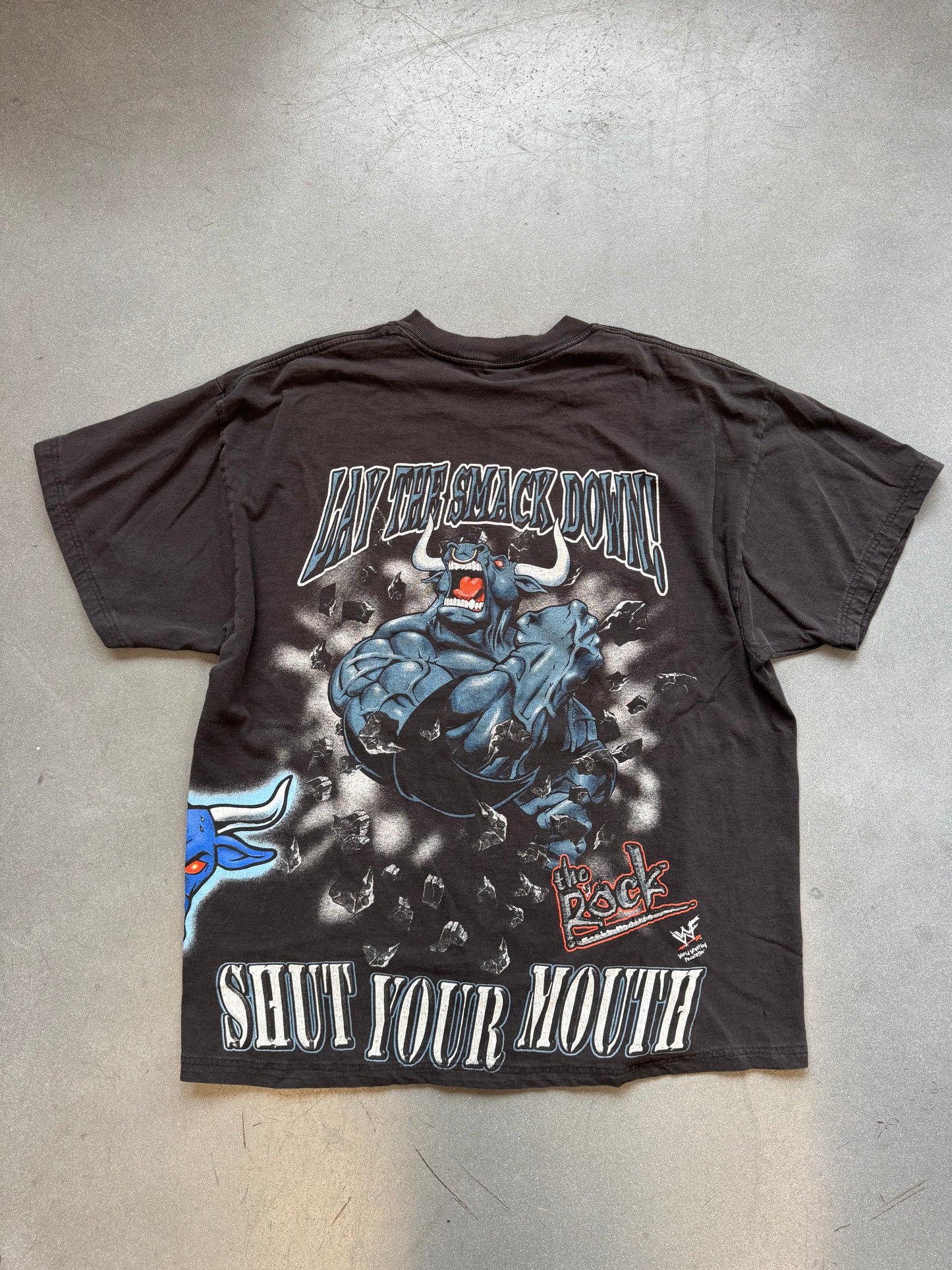 1999 THE ROCK "KNOW YOUR ROLE & SHUT YOUR MOUTH" WRAP AROUND TEE (DELTA TAG)
