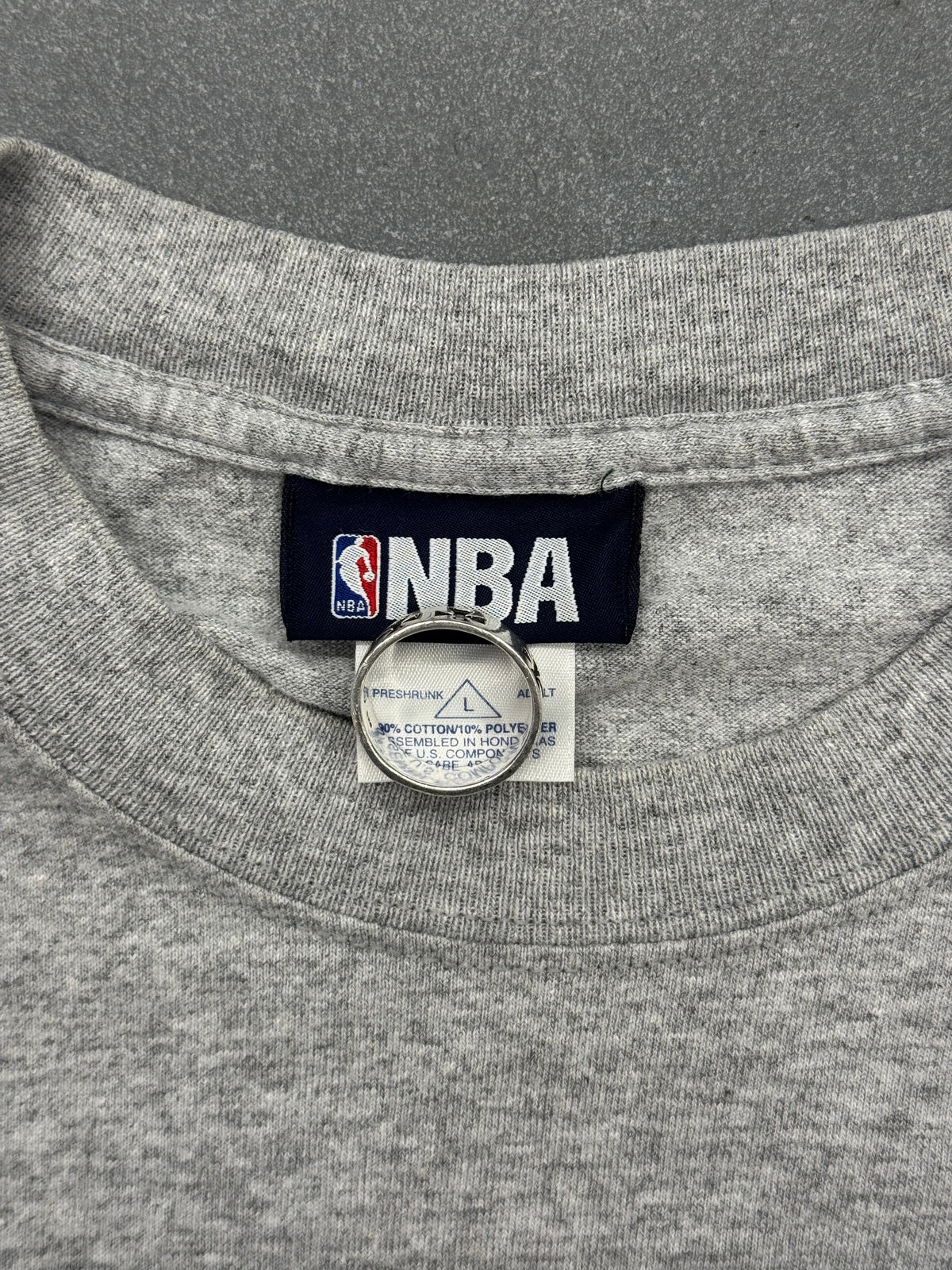 2001 NBA FINALS KOBE BRYANT LOS ANGELES LAKERS VS. ALLEN IVERSON PHILADELPHIA SIXERS TEE (NBA TAG)