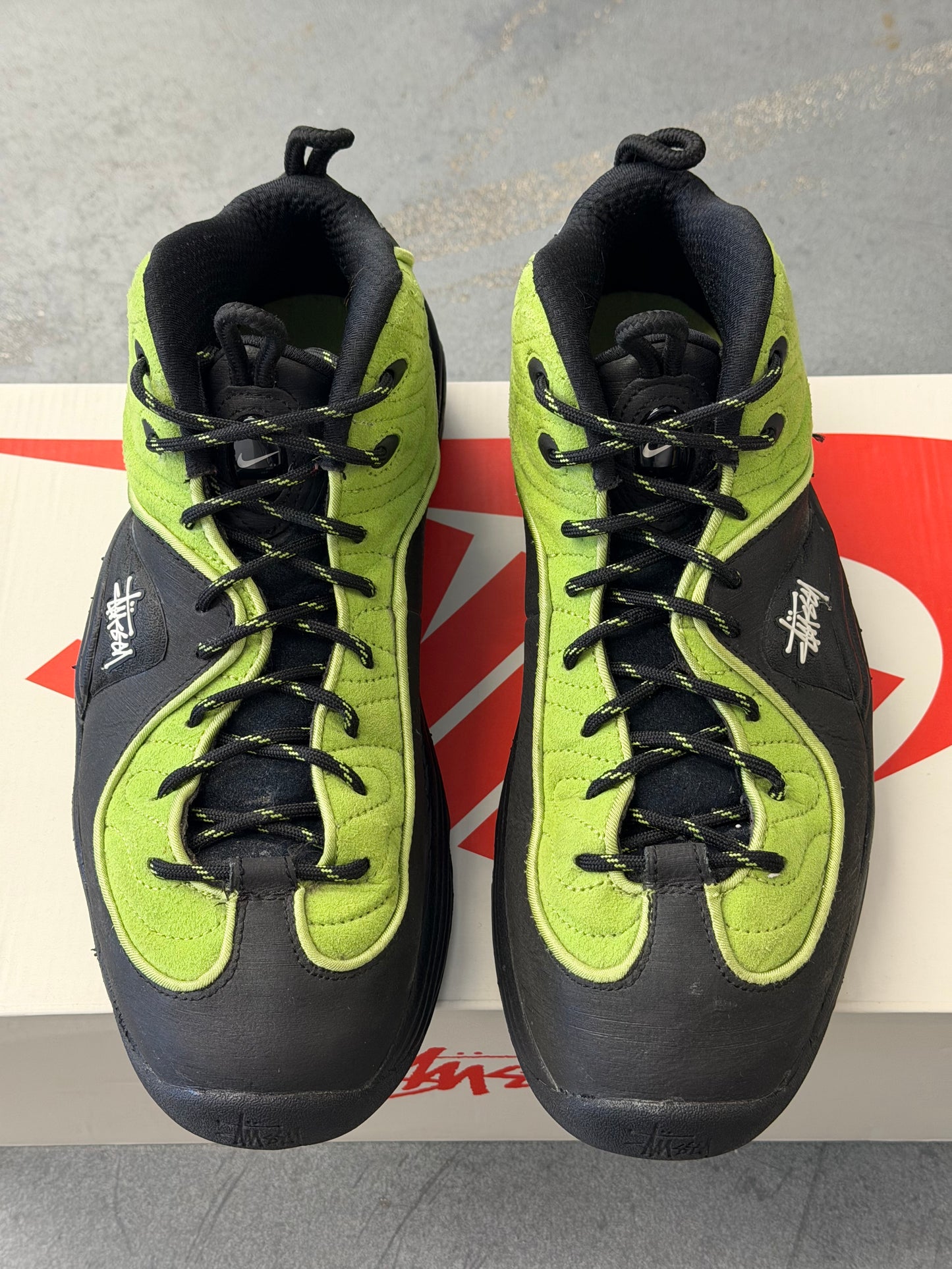 2022 NIKE AIR PENNY 2 STUSSY VIVID GREEN BLACK (W/BOX)