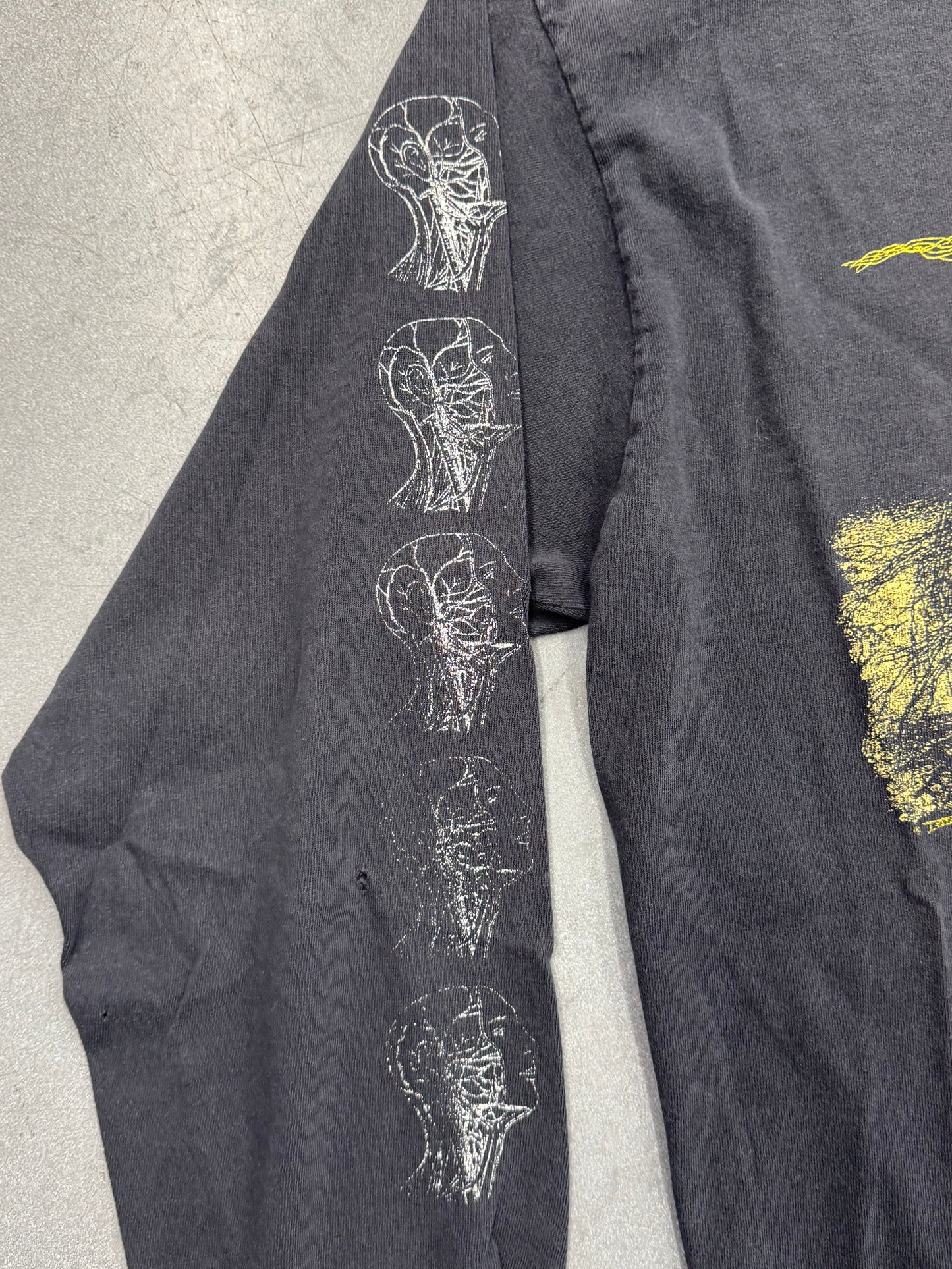 1990 CARCASS SYMPHONIES OF SICKNESS LS BAND TEE (FADED EARACHE TAG)