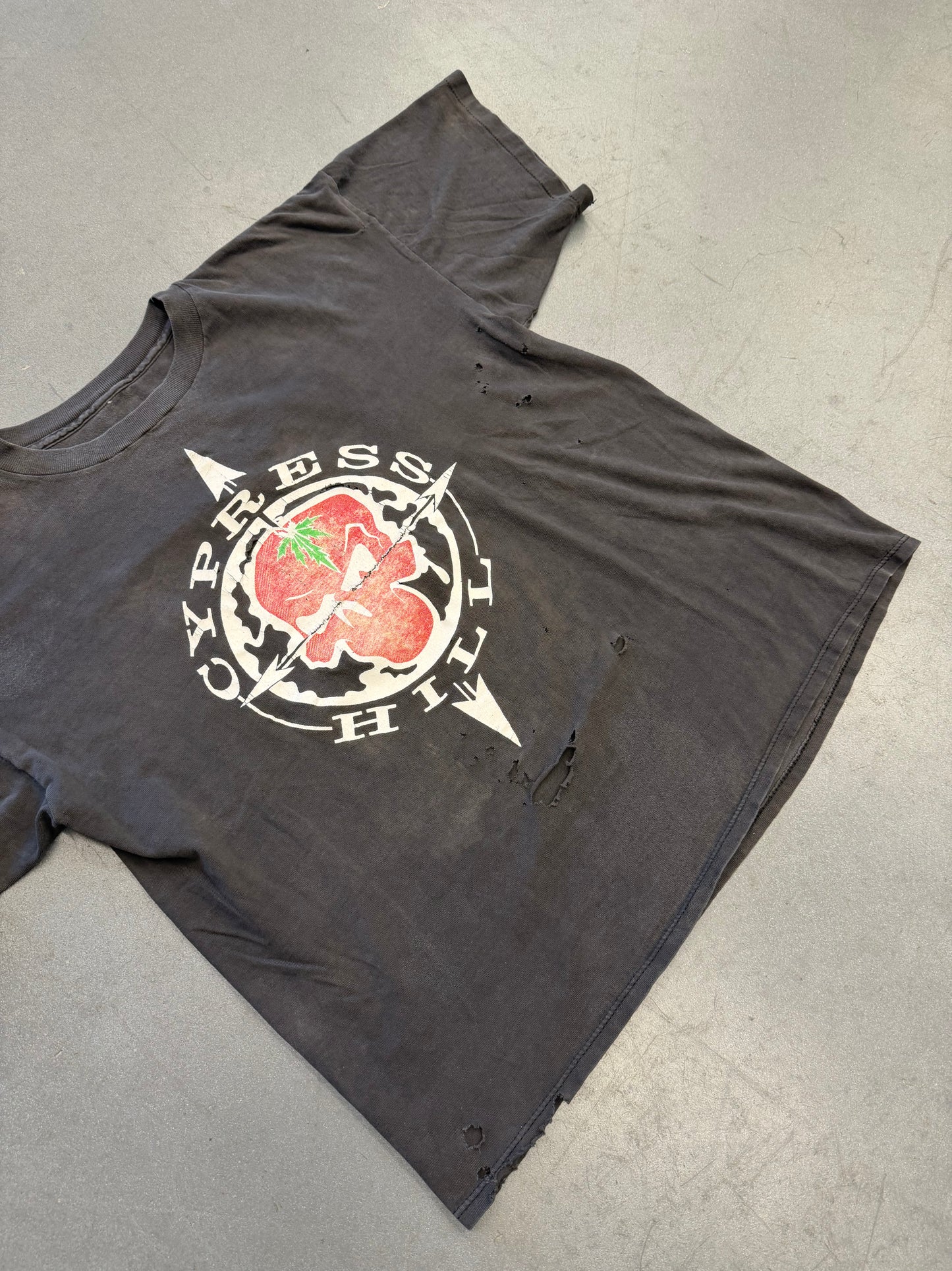 90'S CYPRESS HILL "THE PHUNCKY CYPRESS HILL SHIT" TEE (PULLED TAG)