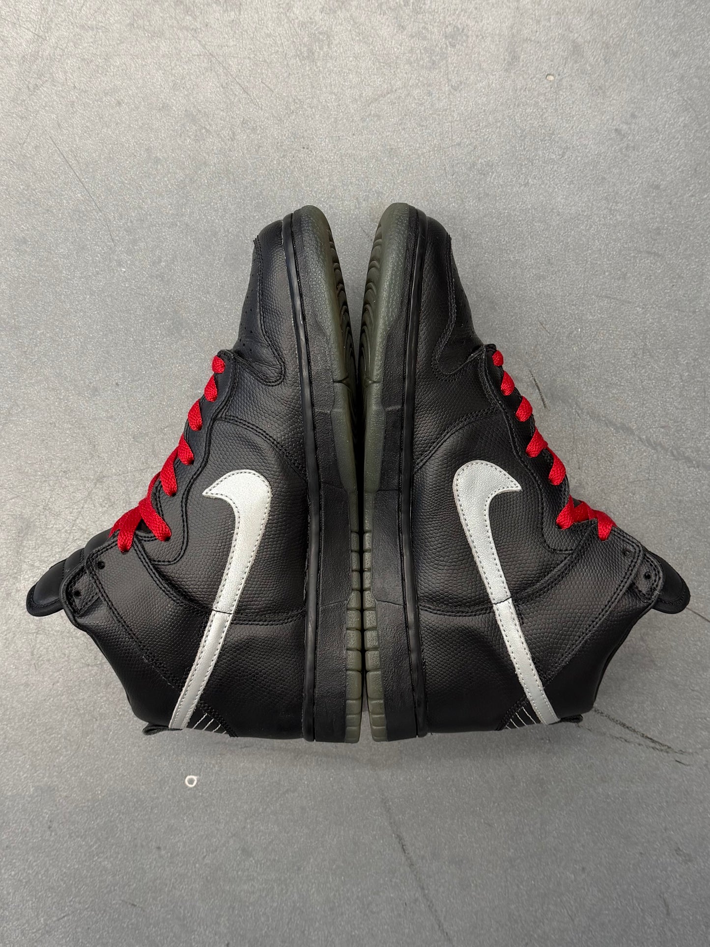 2004 NIKE DUNK HIGH X PHARRELL WILLIAMS N.E.R.D. (NO OG BOX)