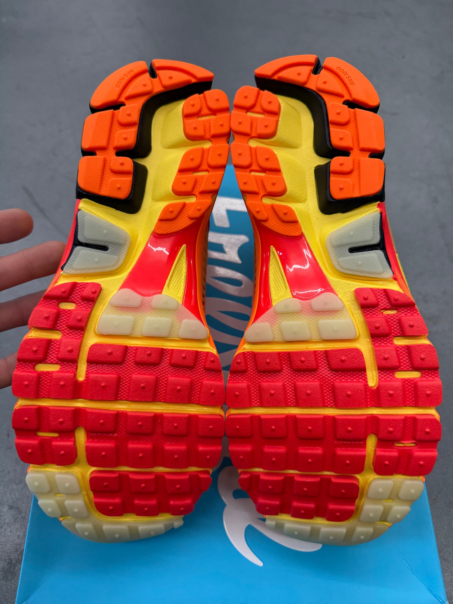 2023 SIZE 8.5 NIKE ZOOM VOMERO 5 DOERNBECHER