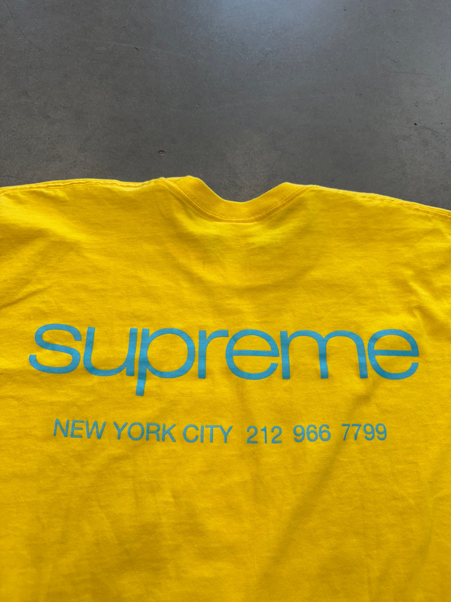 FW23 SUPREME NEW YORK CITY TEE - YELLOW
