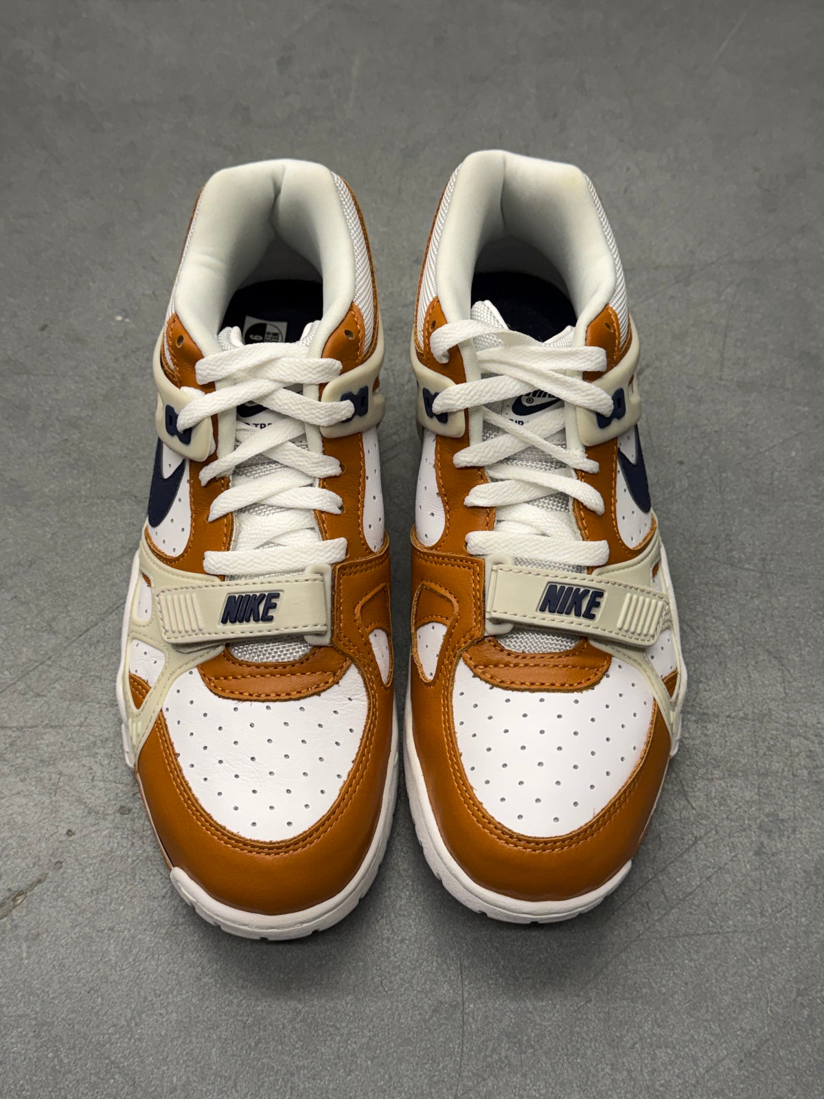 SIZE 9 2014 NIKE AIR TRAINER 3 MEDICINE BALL (NEW WITH BOX)