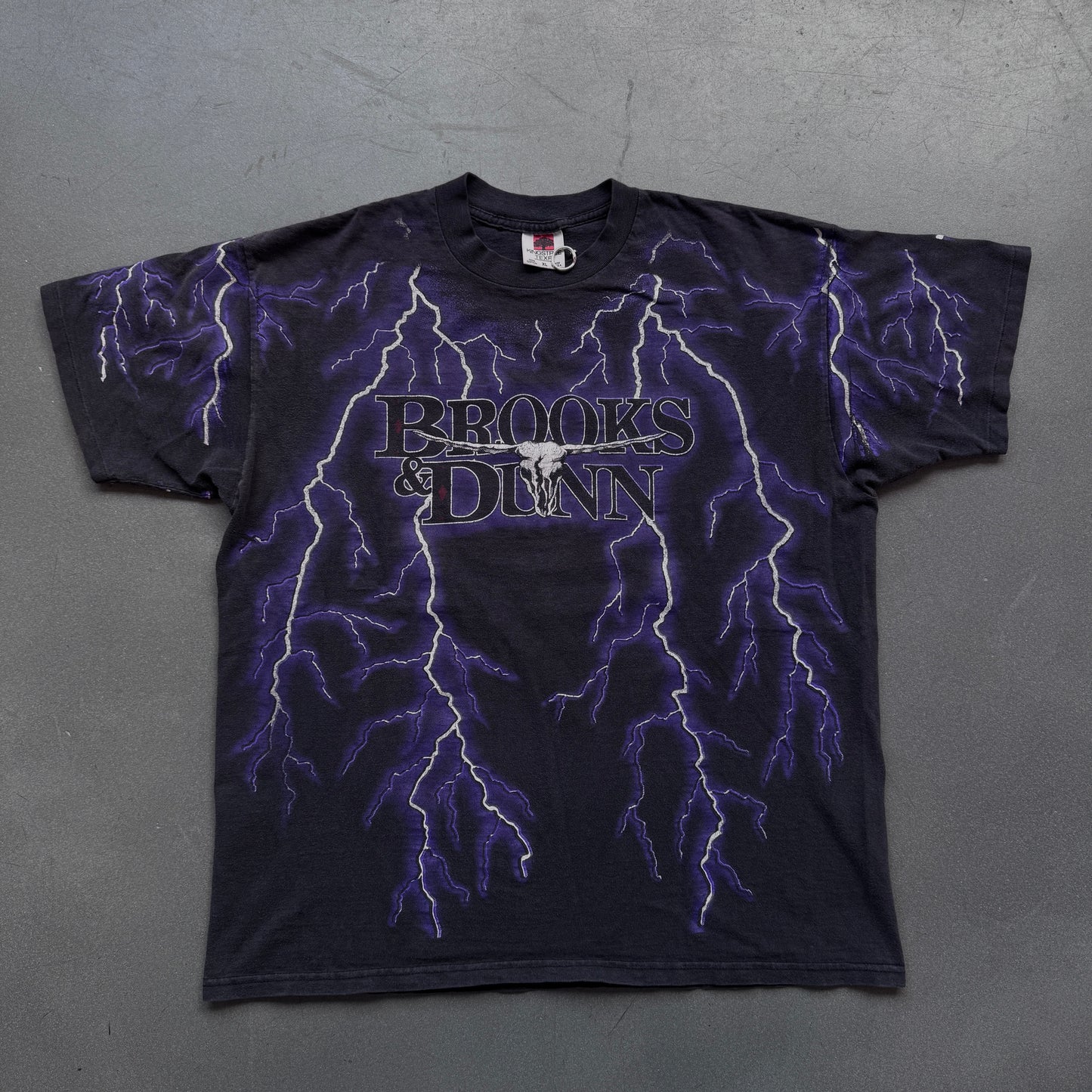 90'S BROOKS & DUNN ELECTRIC RODEO LIGHTNING AOP TEE (KINGSTREE TEXFI TAG)