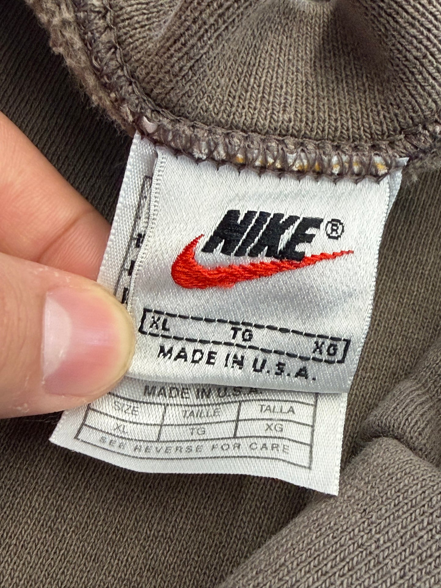 90S NIKE MOCHA TWO-TONE CHEST SWOOSH EMBROIDERED CREWNECK SWEATER