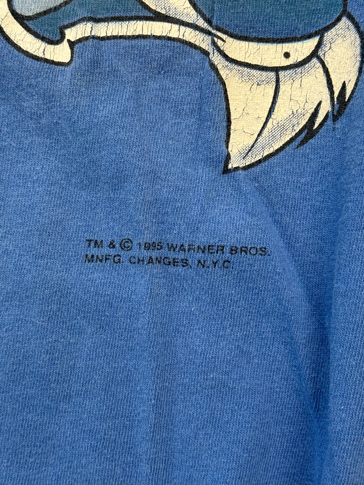 1995 LOONEY TUNES CALVIN KLEIN CAST ON BACK TEE (TULTEX TAG)