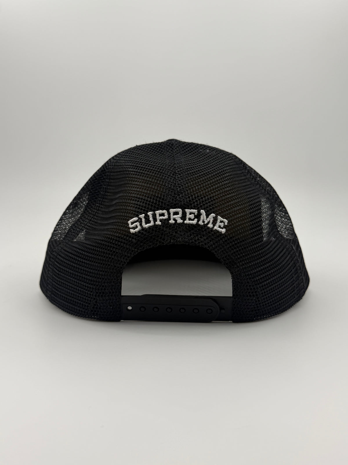 SS23 SUPREME NAME PLATE MESH BACK 5-PANEL HAT