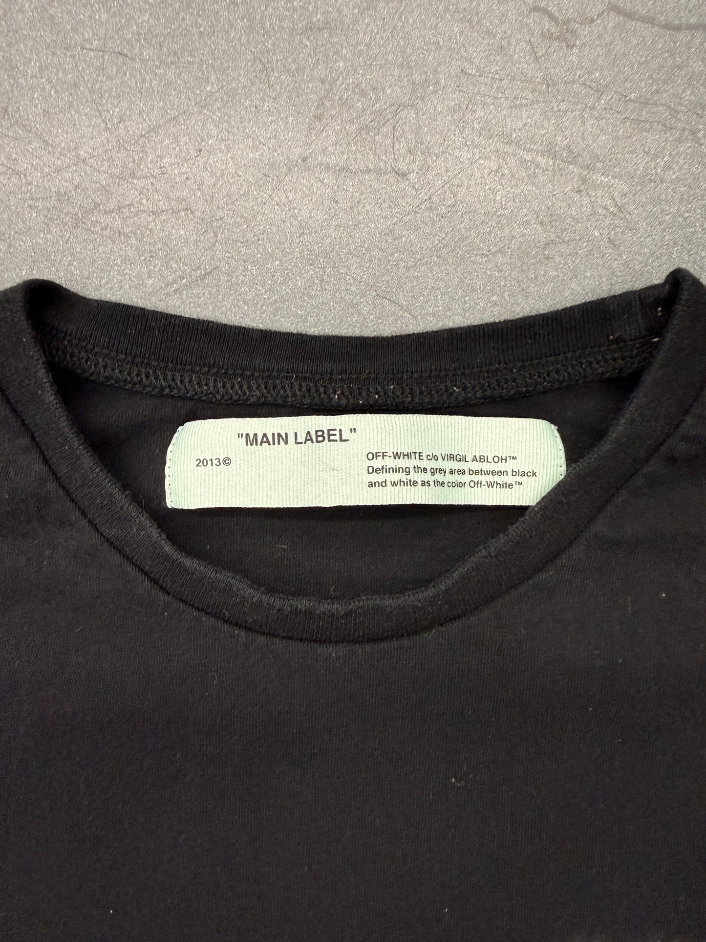 2019 OFF-WHITE 3D ARROW LS