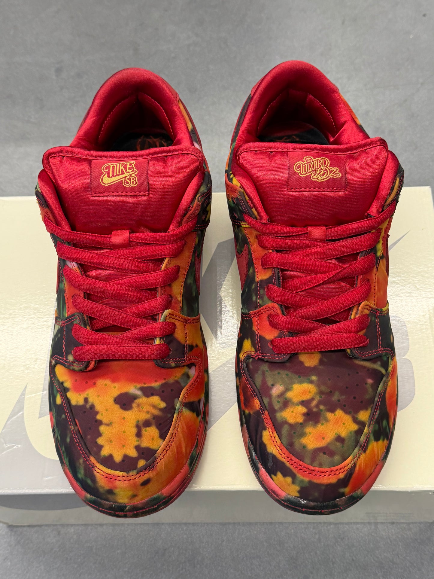 2024 NIKE SB DUNK LOW THE WIZARD OF OZ POPPY FIELD (W/BOX)