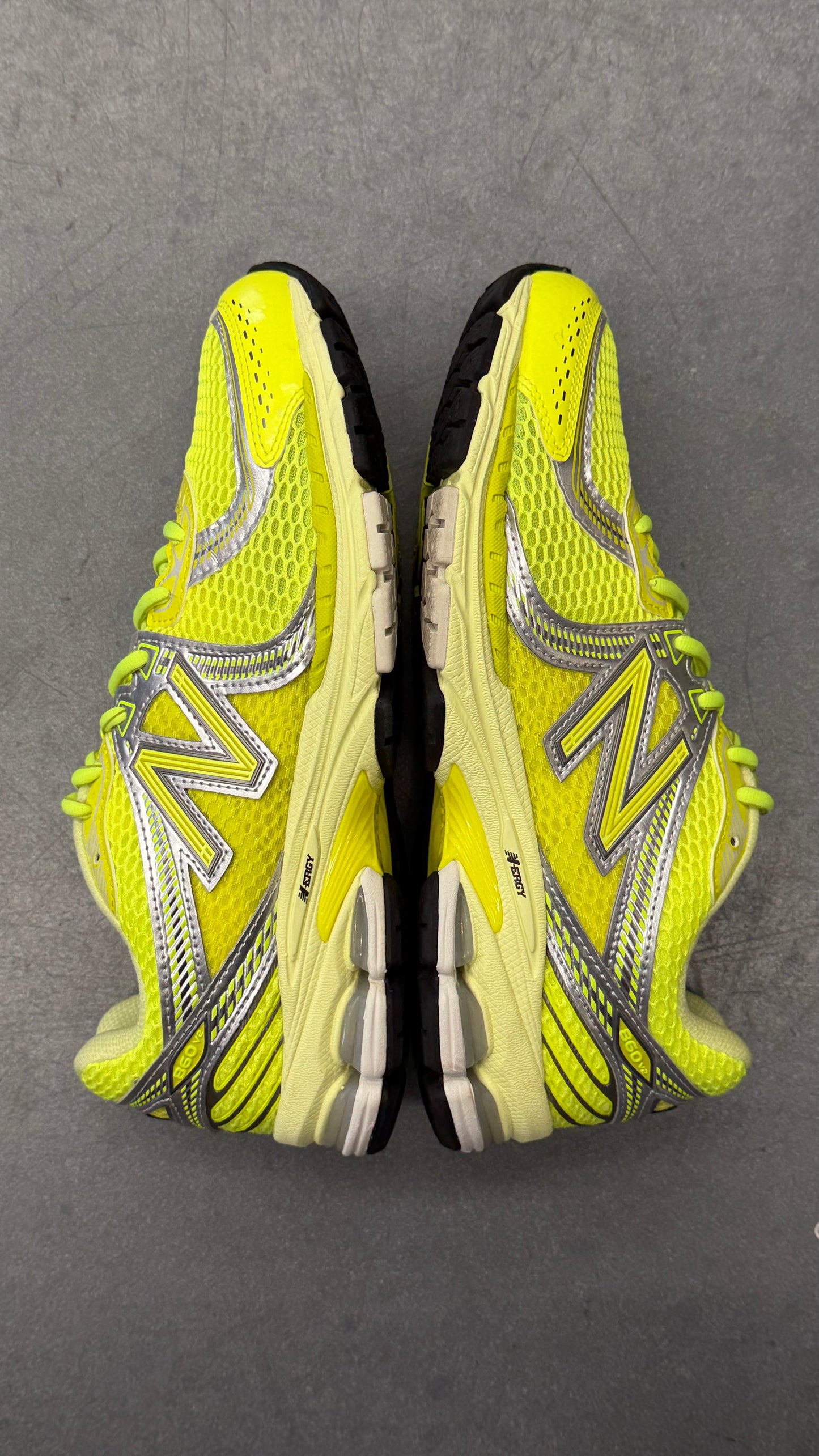 2024 NEW BALANCE 860V2 AIME LEON DORE - YELLOW