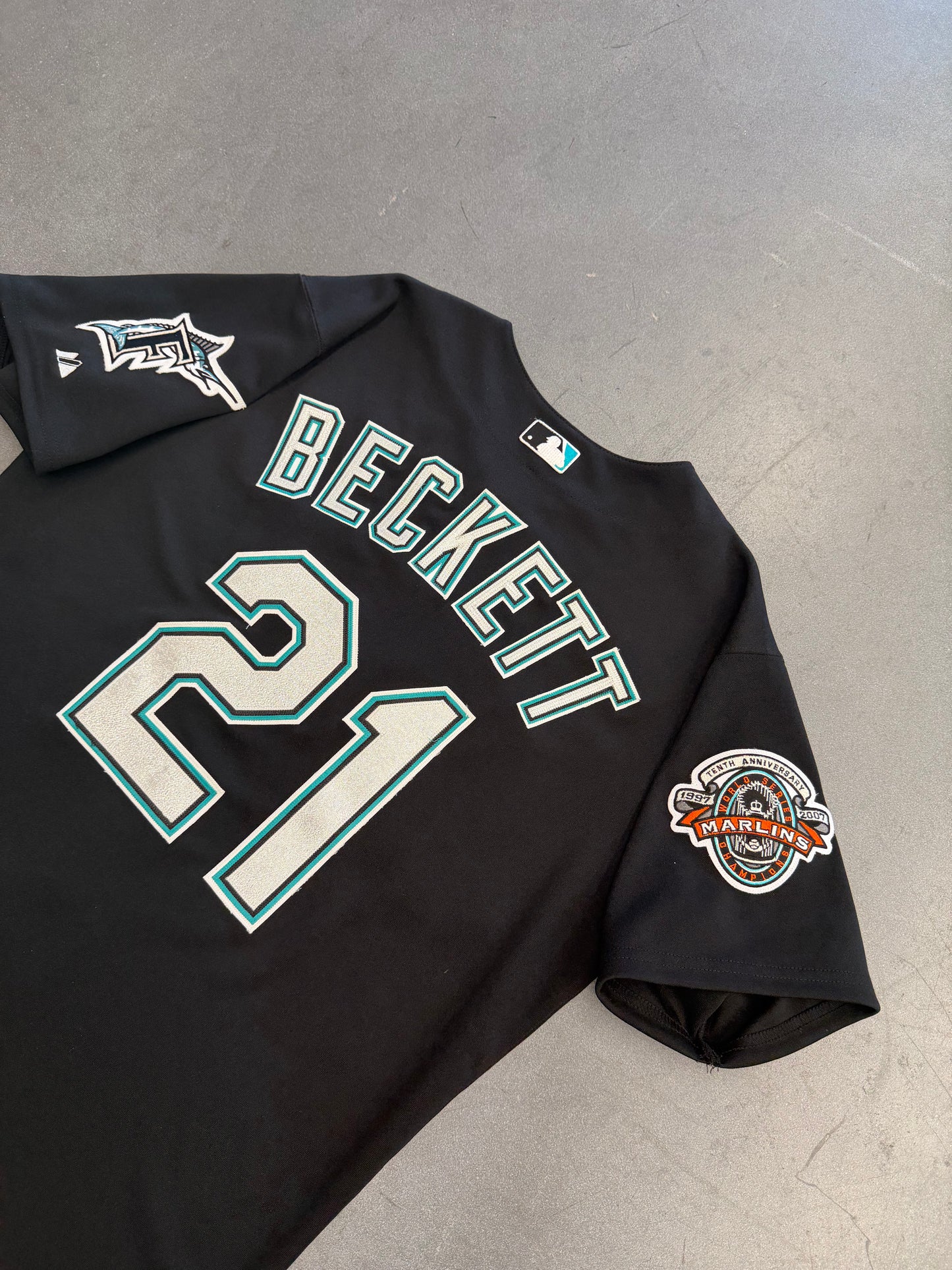 2007 MAJESTIC FLORIDA MARLINS TENTH ANNIVERSARY WORLD SERIES CHAMPIONS BECKETT #21 BUTTON UP JERSEY