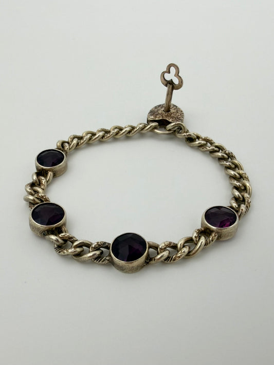 1800S VICTORIAN ERA PURPLE AMETHYST HEART LOCK WITH KEY SILVER BRACELET (13.5 GRAMS)