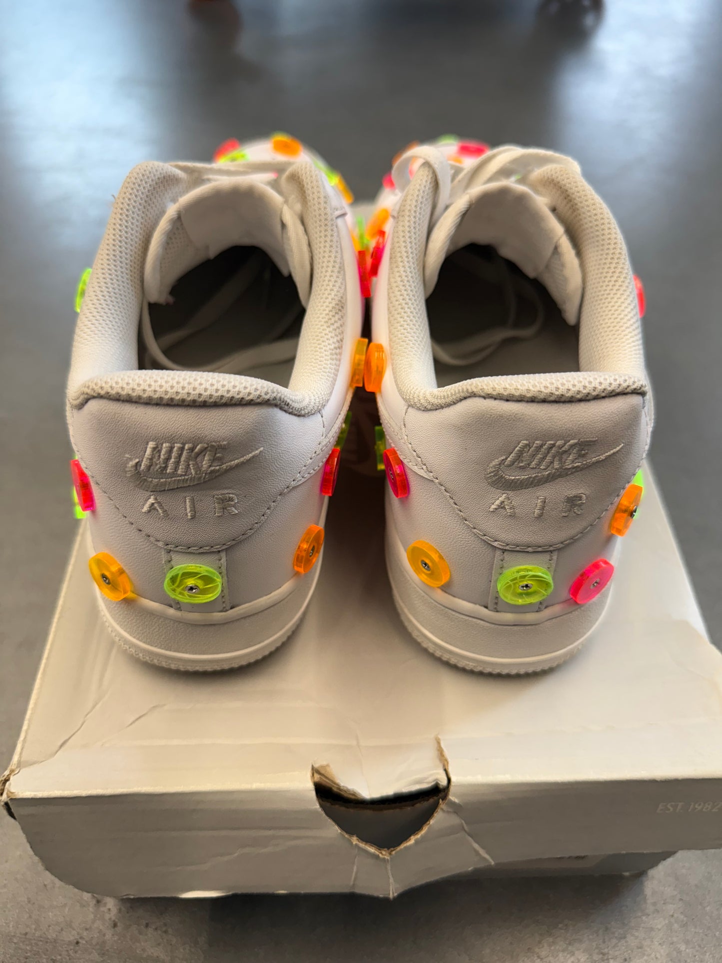 2019 SIZE 10 AIR FORCE 1 FLIGHT CLUB MIAMI OPENING CUSTOM TBD IN PROGRESS (PRE-OWNED WITH BOX)