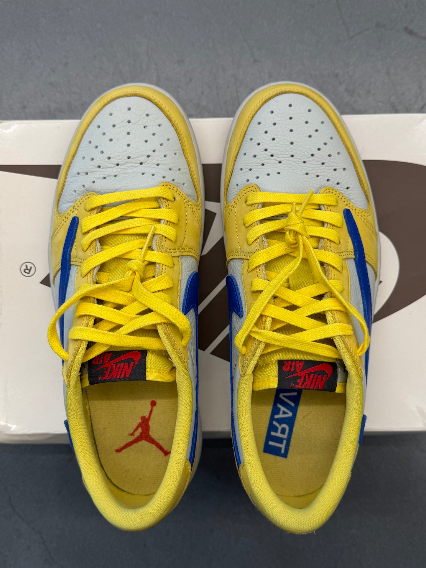 2024 SIZE 10.5W JORDAN 1 RETRO LOW OG SP TRAVIS SCOTT CANARY (PRE-OWNED WITH BOX)