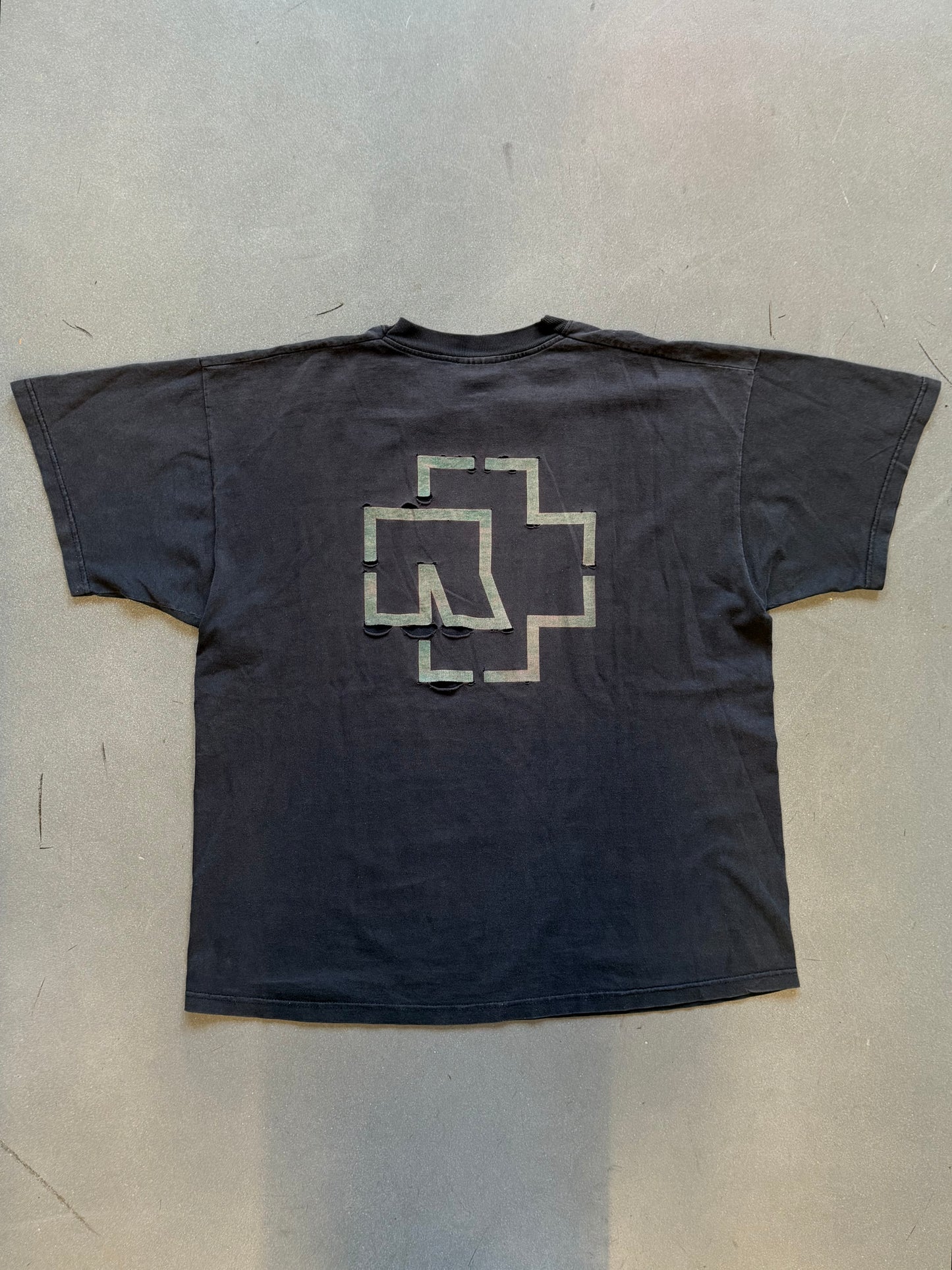 2001 RAMMSTEIN HIER KOMMT DIE SONNE TEE (SCREEN STARS TAG)