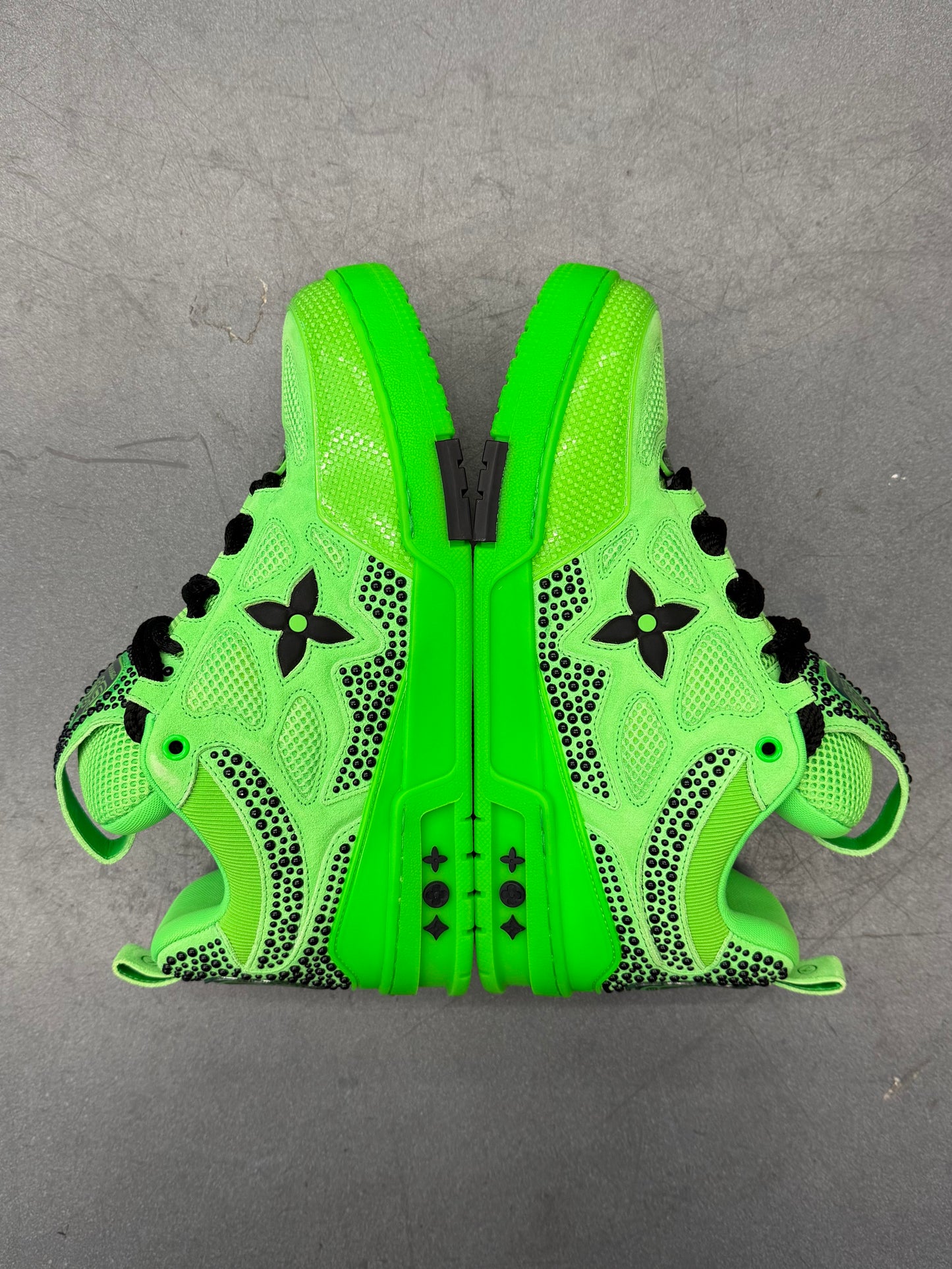 LOUIS VUITTON LV SKATE SNEAKER - VIBRANT GREEN (W/BOX)