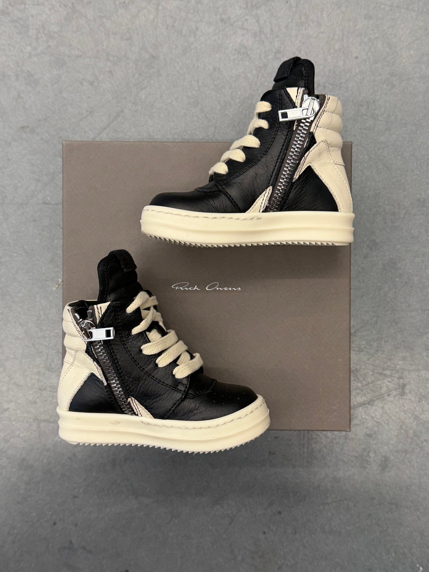 RICK OWENS KIDS BABY GEO HIGH-TOP SNEAKER - BLACK/MILK/MILK