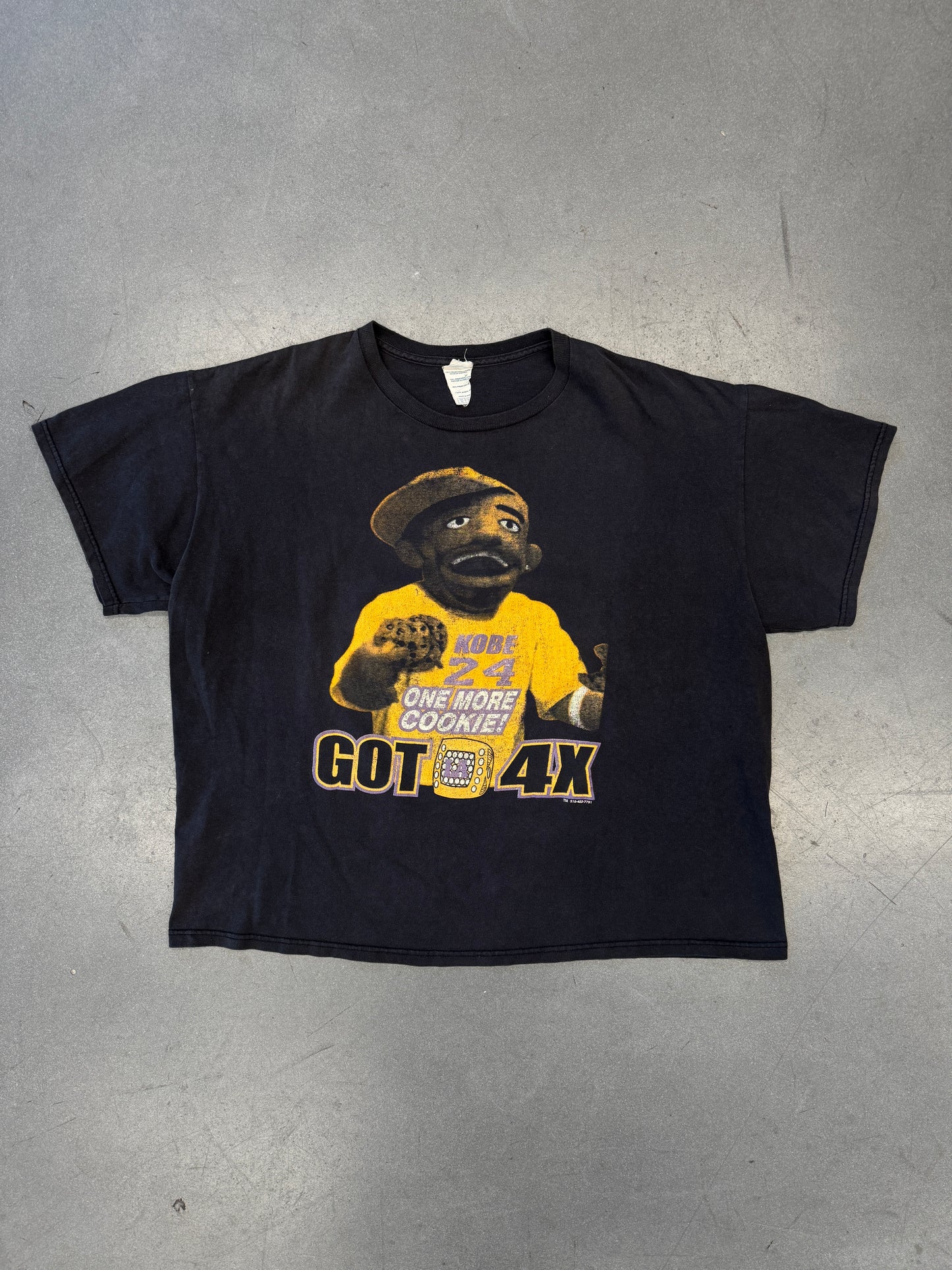 2009 KOBE MUPPET ONE MORE COOKIE GOT 4X LOS ANGELES CHAMPIONSHIP TEE (DELTA TAG)