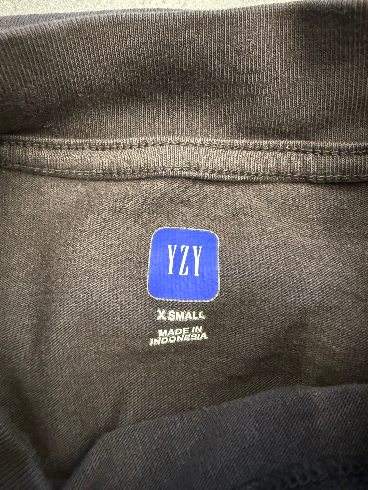 YEEZY GAP ENGINEERED BY BALENCIAGA LOGO LONG SLEEVE TEE - BLACK (XS)