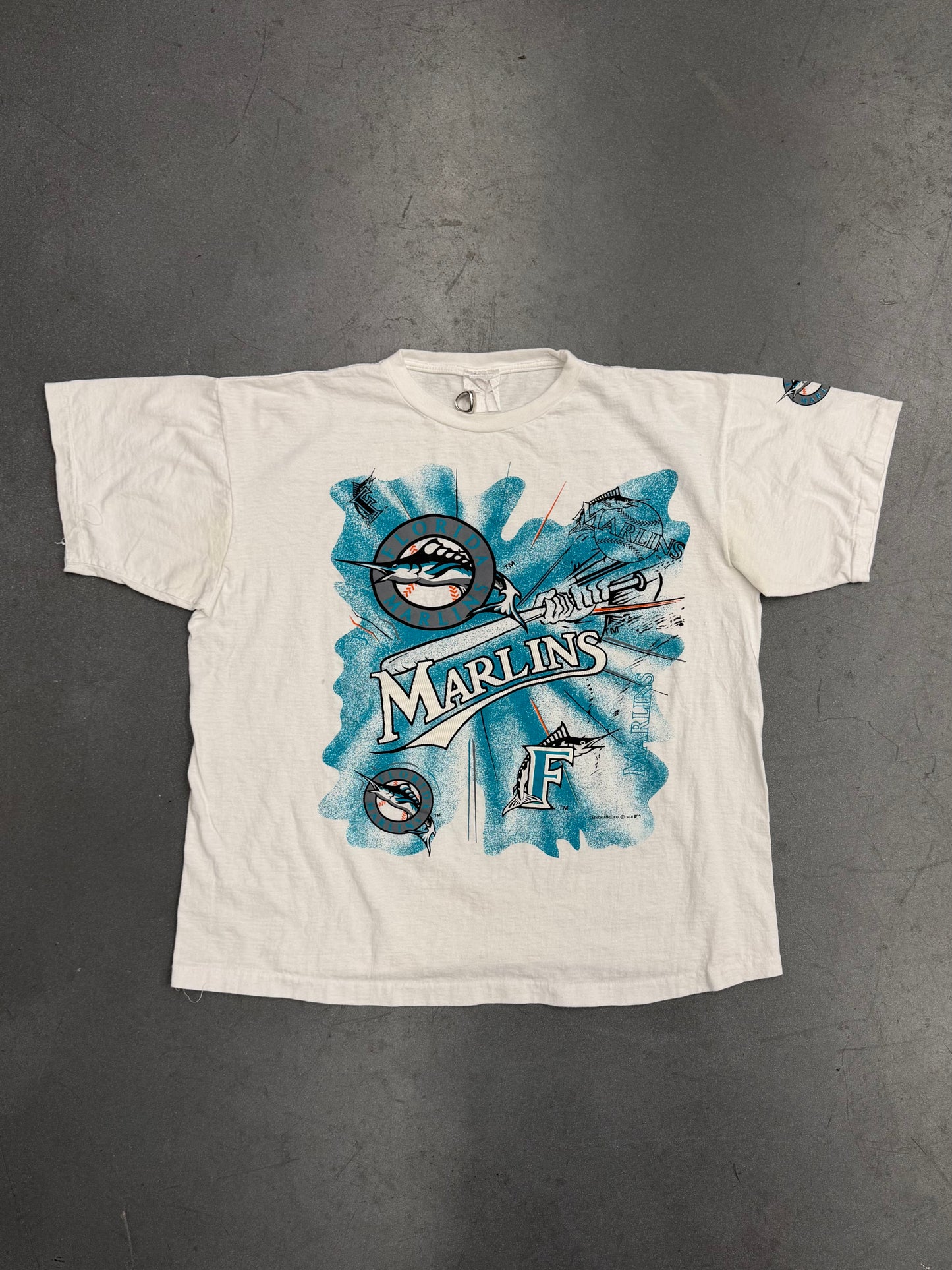 90S FLORIDA MARLINS TEXTURED PRINT MULTI-LOGO TEE (AMERICA'S FAVORITES TAG)