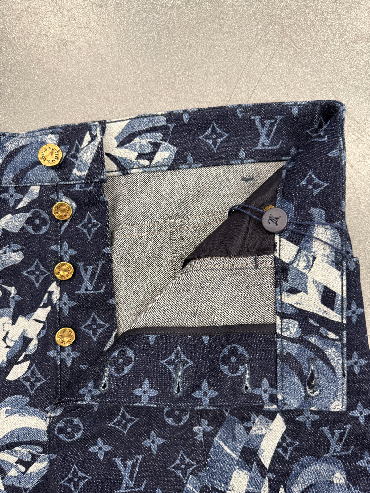 SS21 LOUIS VUITTON MONOGRAM PATCHWORK DENIM