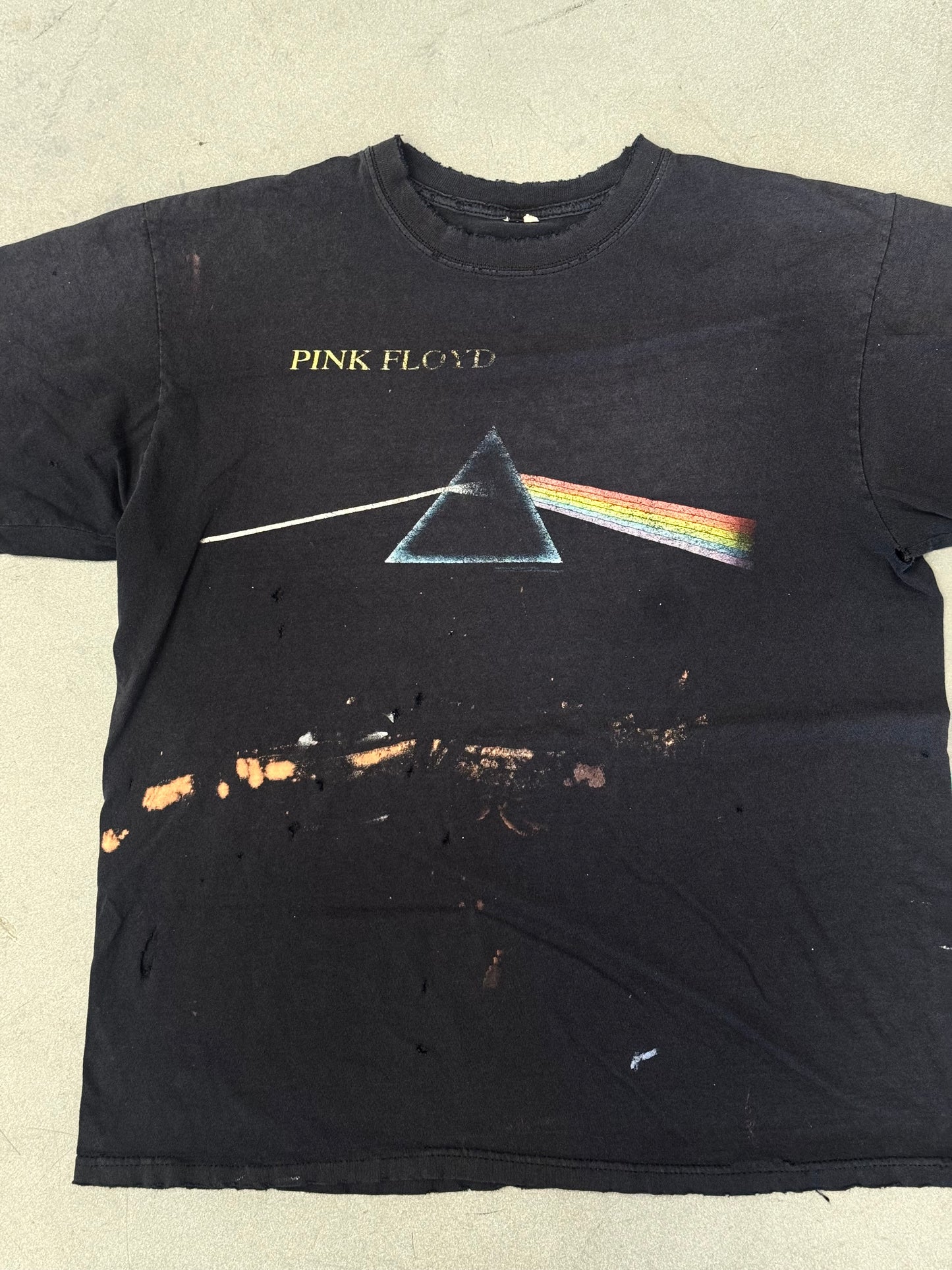PINK FLOYD DARK SIDE OF THE MOON FADED AND DISTRESSED TEE (PULLED TAG)