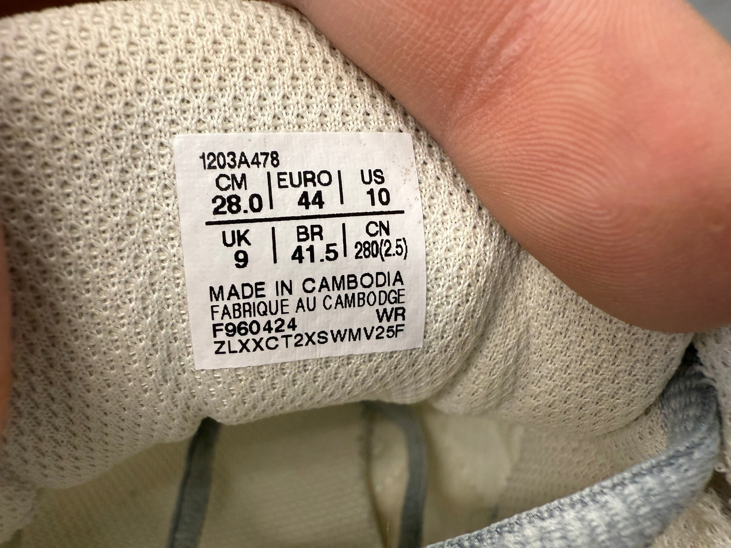 SIZE 10 ASICS GT-2160 CREAM SHEET ROCK (PRE-OWNED WITHOUT BOX)