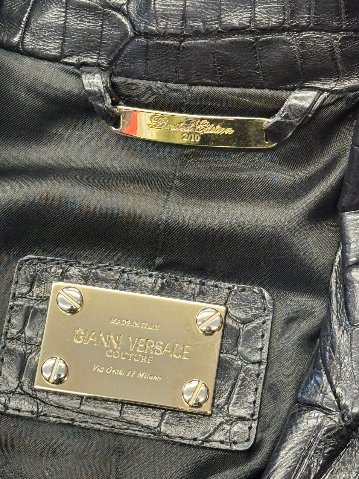 2006 GIANNI VERSACE COUTURE LIMITED EDITION 2/10 GENUINE BLACK ALLIGATOR LONG COAT