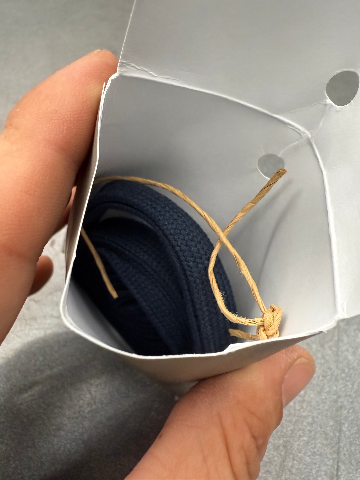 SIZE 8 VANS OTW OLD SKOOL 36 VIBRAM NAVY (PRE-OWNED WITH BOX)