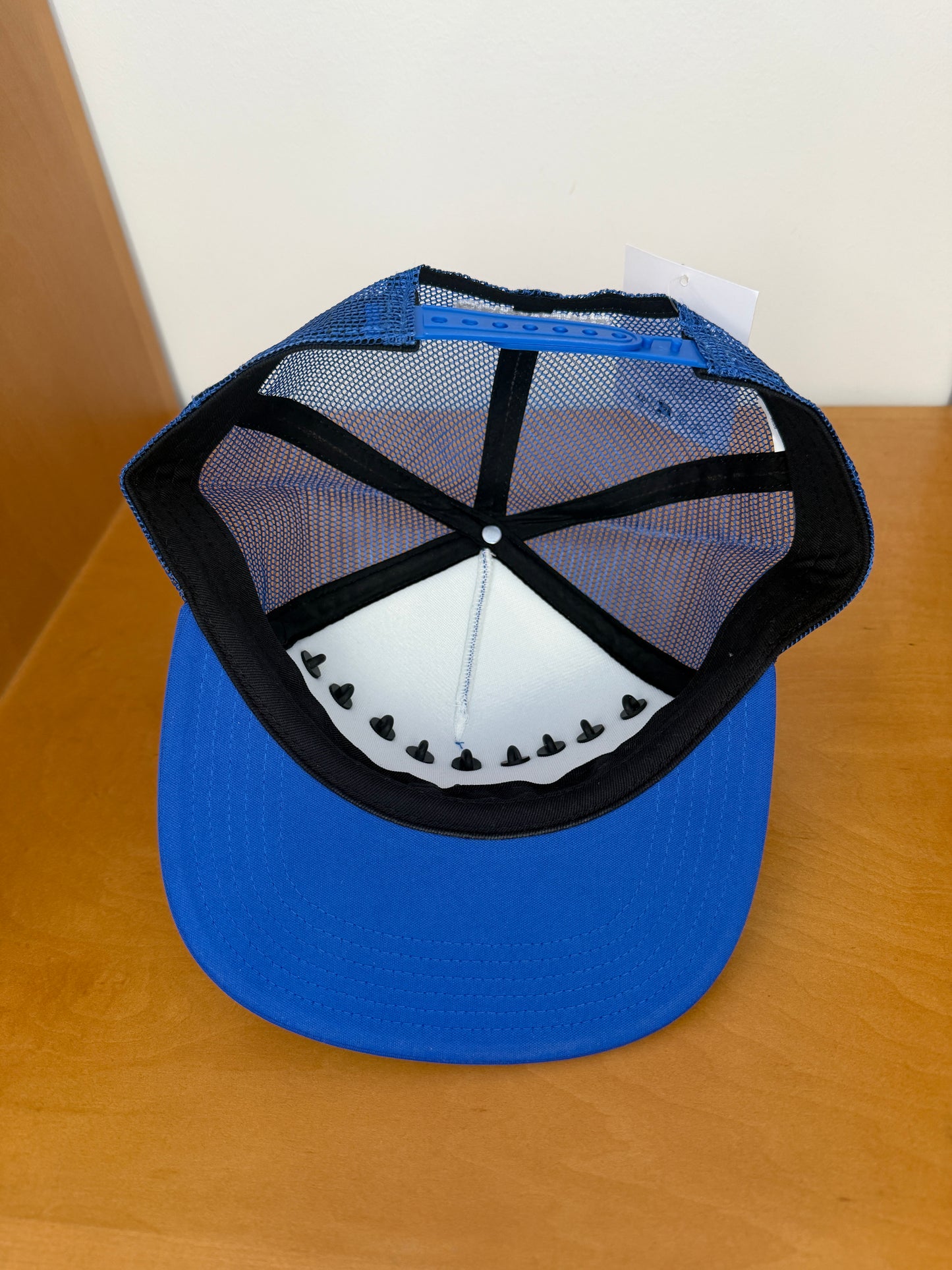 SS26 SUPREME PINS MESH BACK 5-PANEL SNAPBACK HAT - BLUE