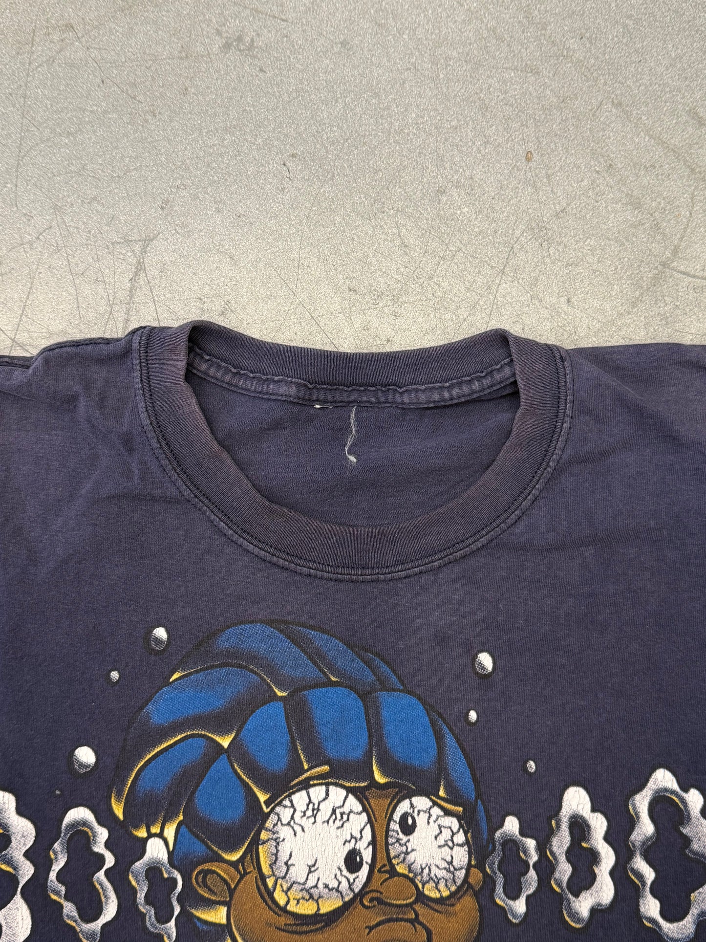 Y2K CHRONIC STONER BONG WEED TEE (PULLED TAG)