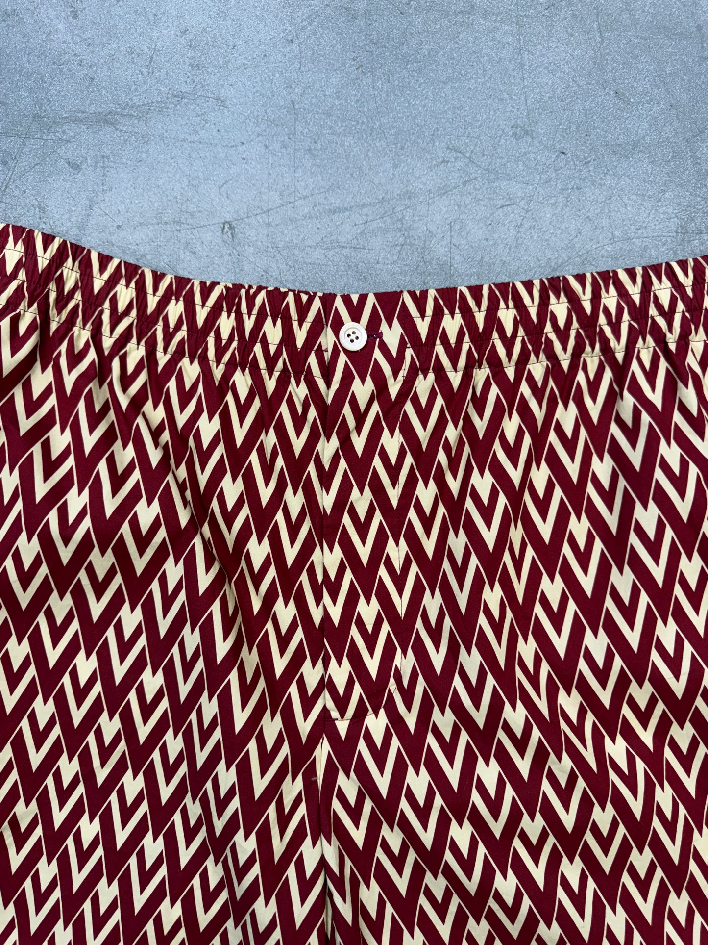 VALENTINO GARAVANI TOUTE LA V PRINTED SILK BERMUDA SHORTS