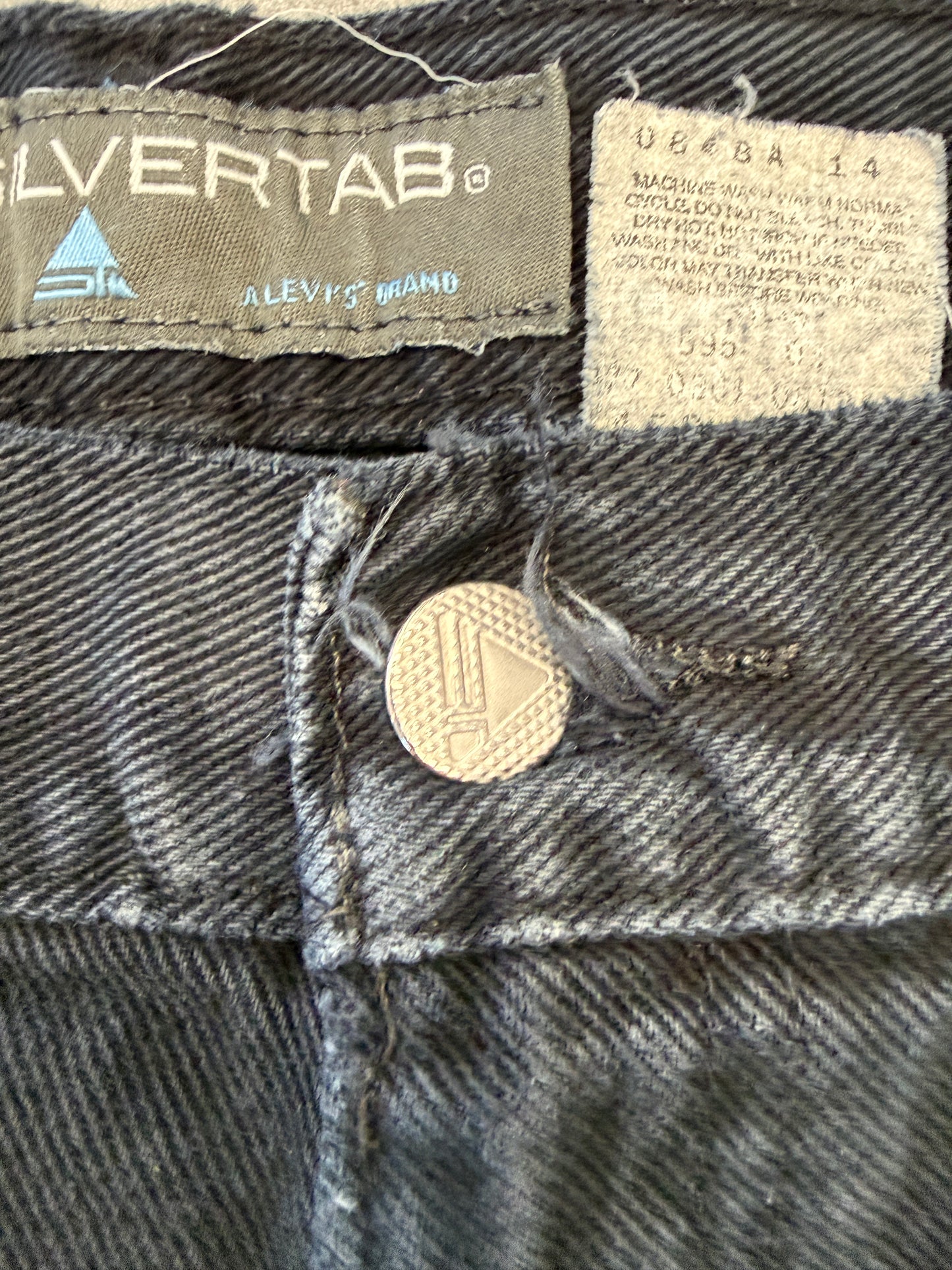 90S LEVIS SILVERTAB BAGGY FIT JEANS (36X30) - BLACK