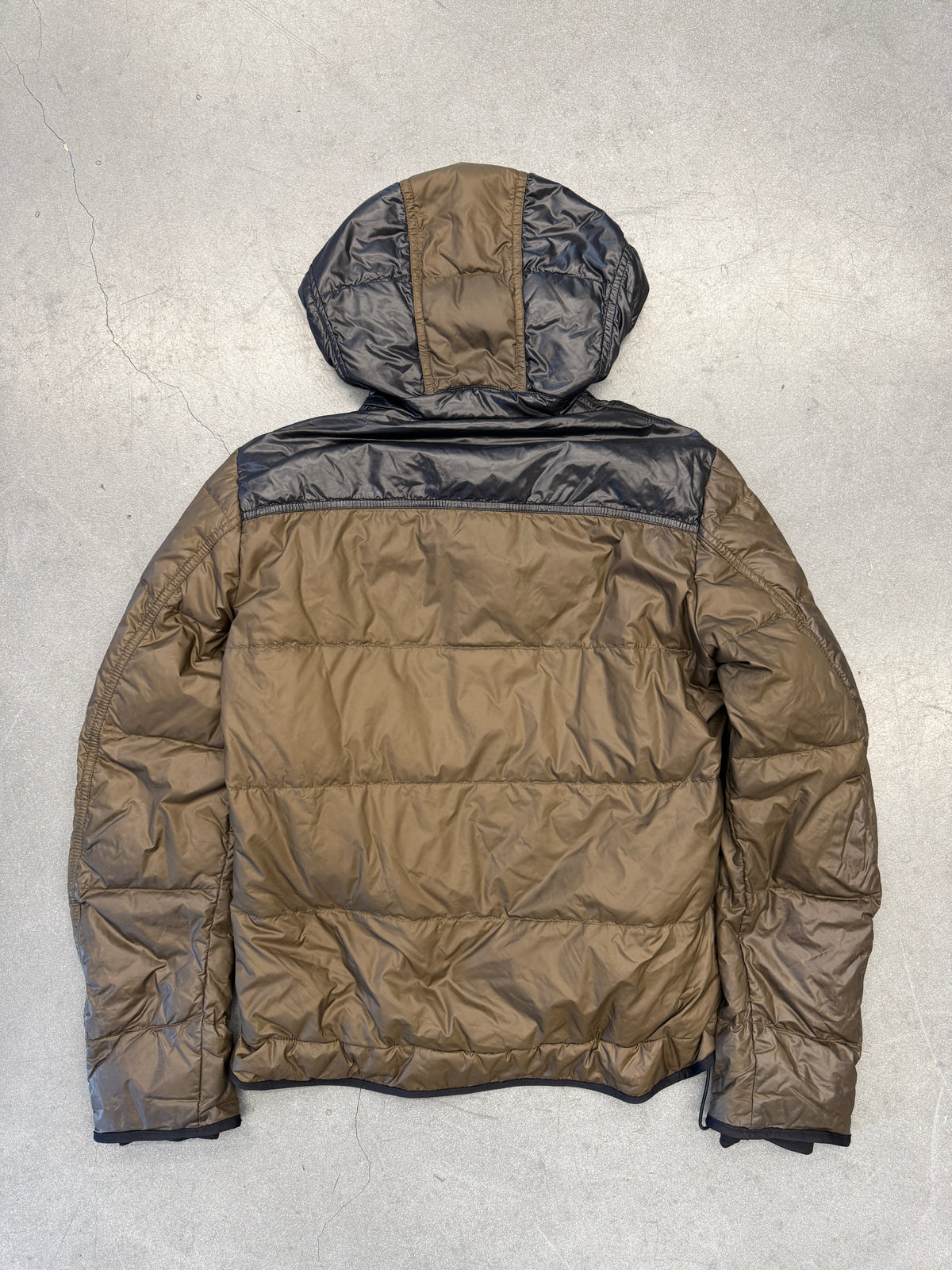 FW10 BALENCIAGA TWO-TONE TECHNICAL NYLON DOWN/PUFFER JACKET BY NICOLAS GHESQUIÈRE