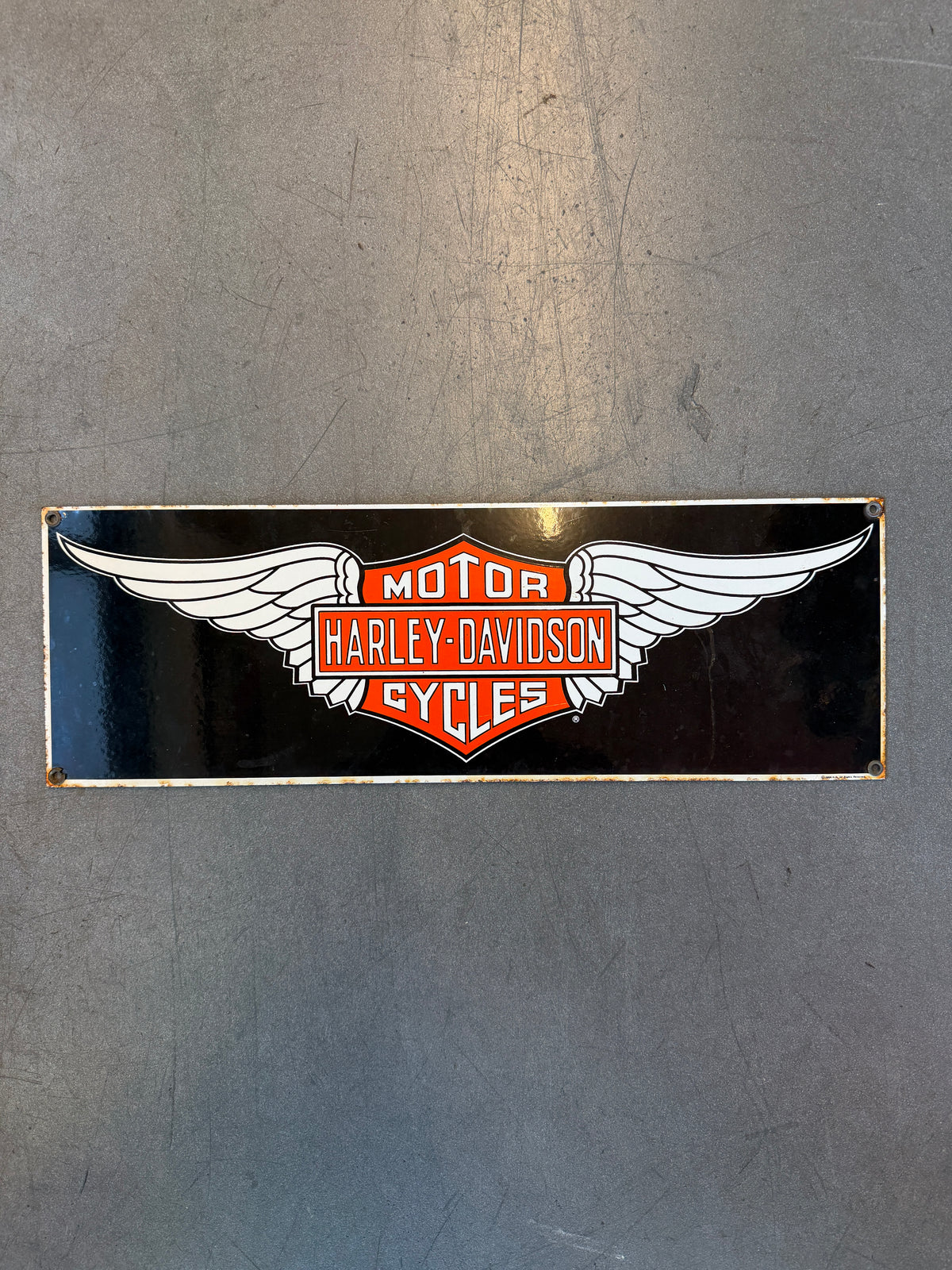2000 HARLEY-DAVIDSON WINGS LOGO PORCELAIN SIGN RECTANGULER (6W X 18L)
