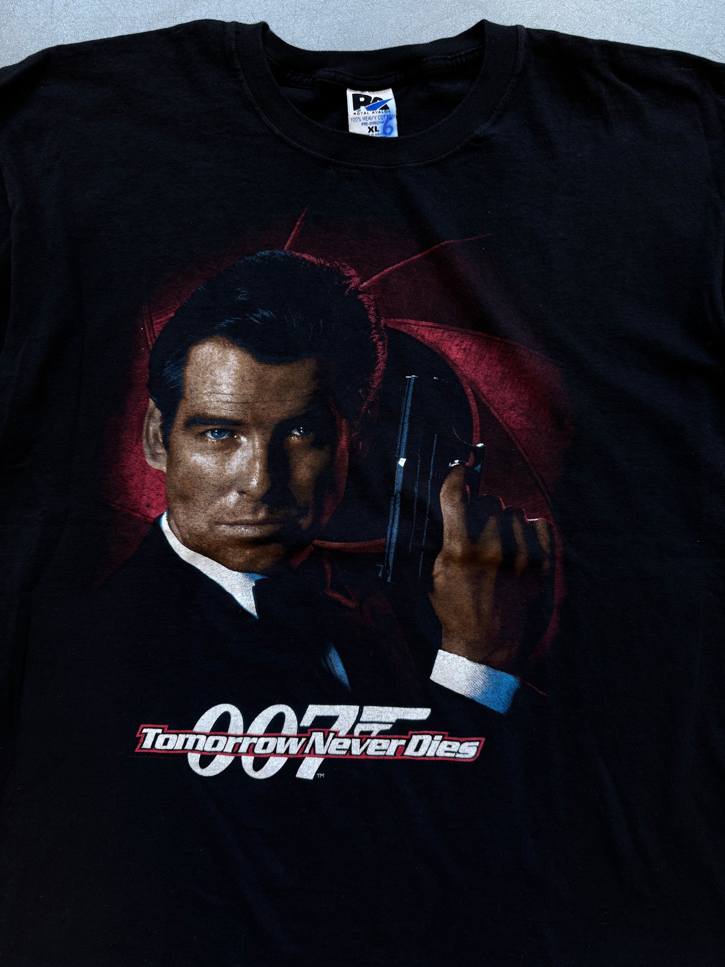 90'S 007 TOMORROW NEVER DIES MOVIE TEE (ROYAL AVALON TAG)