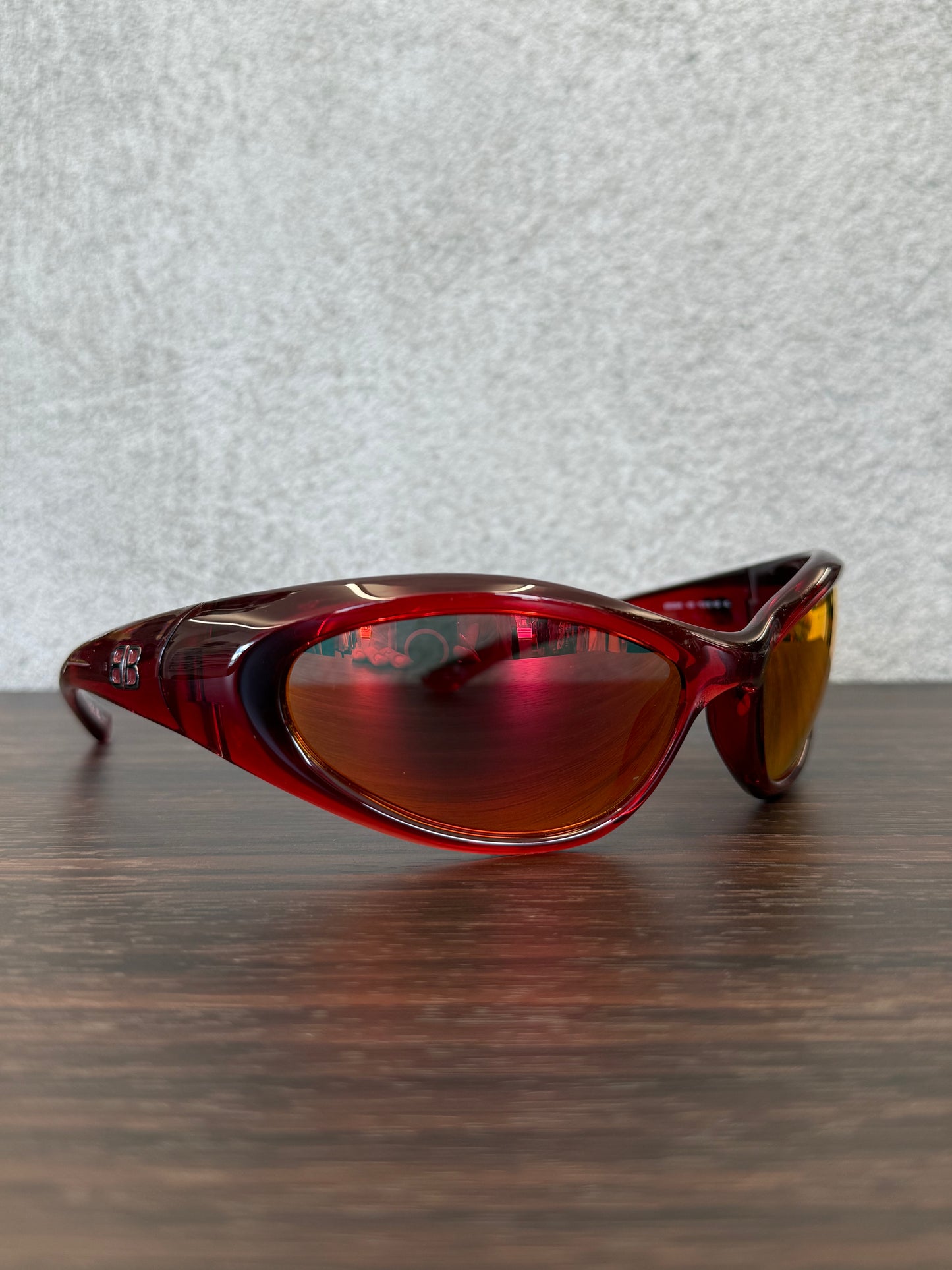 BALENCIAGA SPORTY B ROUND AF SUNGLASSES RED NEW NO CASE